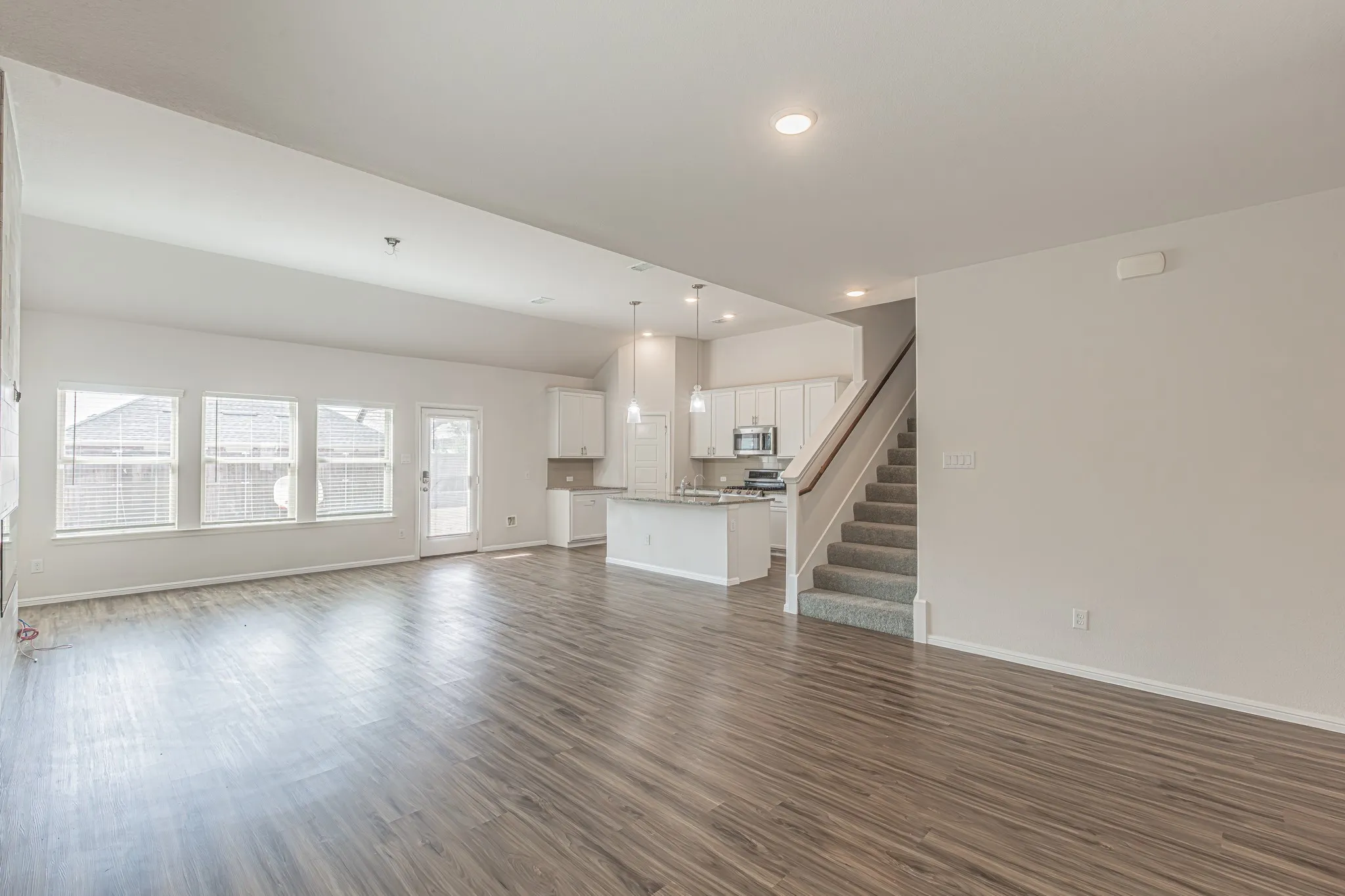 Single Family Residence For Sale in Denton County , 6010 Pensby Drive, Celina, Texas 76227, 4 Bedroom, 4 Bathroom, 2 Garage spaces, 2,921 Sqft, built in 2020, mls#21391780, Real Estate Agent in Celina, Homes For Sale in Denton county, Homes For Sale in Celina, Realtor in Celina Texas, Real Estate Brokerage Independent Realty Texas, Luminita Cordes Realtor