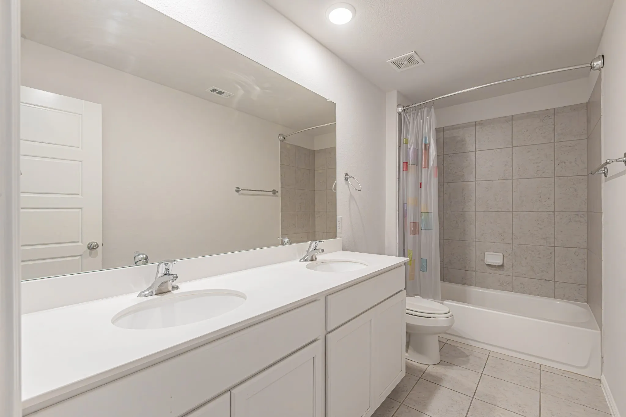 Single Family Residence For Sale in Denton County , 6010 Pensby Drive, Celina, Texas 76227, 4 Bedroom, 4 Bathroom, 2 Garage spaces, 2,921 Sqft, built in 2020, mls#21391780, Real Estate Agent in Celina, Homes For Sale in Denton county, Homes For Sale in Celina, Realtor in Celina Texas, Real Estate Brokerage Independent Realty Texas, Luminita Cordes Realtor
