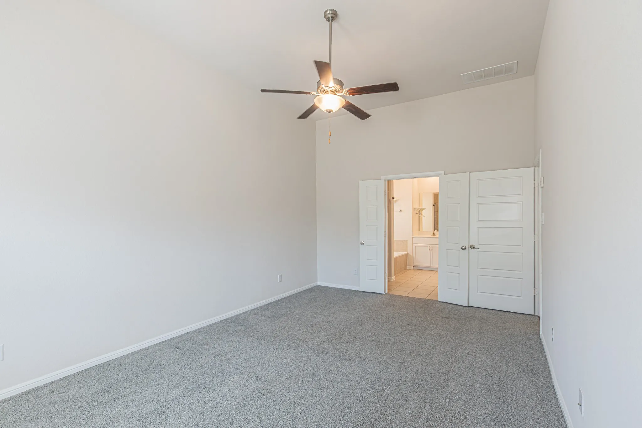 Single Family Residence For Sale in Denton County , 6010 Pensby Drive, Celina, Texas 76227, 4 Bedroom, 4 Bathroom, 2 Garage spaces, 2,921 Sqft, built in 2020, mls#21391780, Real Estate Agent in Celina, Homes For Sale in Denton county, Homes For Sale in Celina, Realtor in Celina Texas, Real Estate Brokerage Independent Realty Texas, Luminita Cordes Realtor