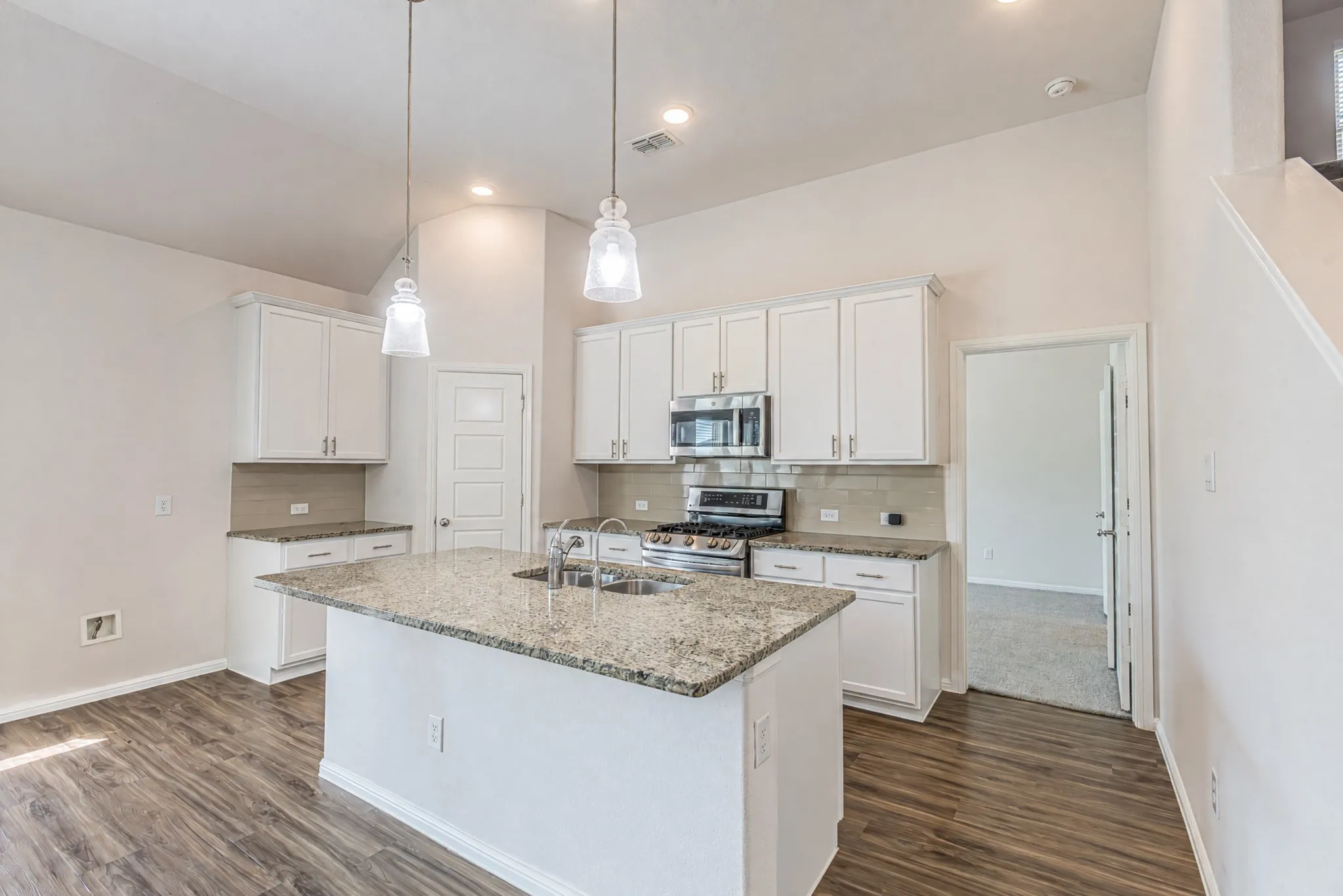 Single Family Residence For Sale in Denton County , 6010 Pensby Drive, Celina, Texas 76227, 4 Bedroom, 4 Bathroom, 2 Garage spaces, 2,921 Sqft, built in 2020, mls#21391780, Real Estate Agent in Celina, Homes For Sale in Denton county, Homes For Sale in Celina, Realtor in Celina Texas, Real Estate Brokerage Independent Realty Texas, Luminita Cordes Realtor