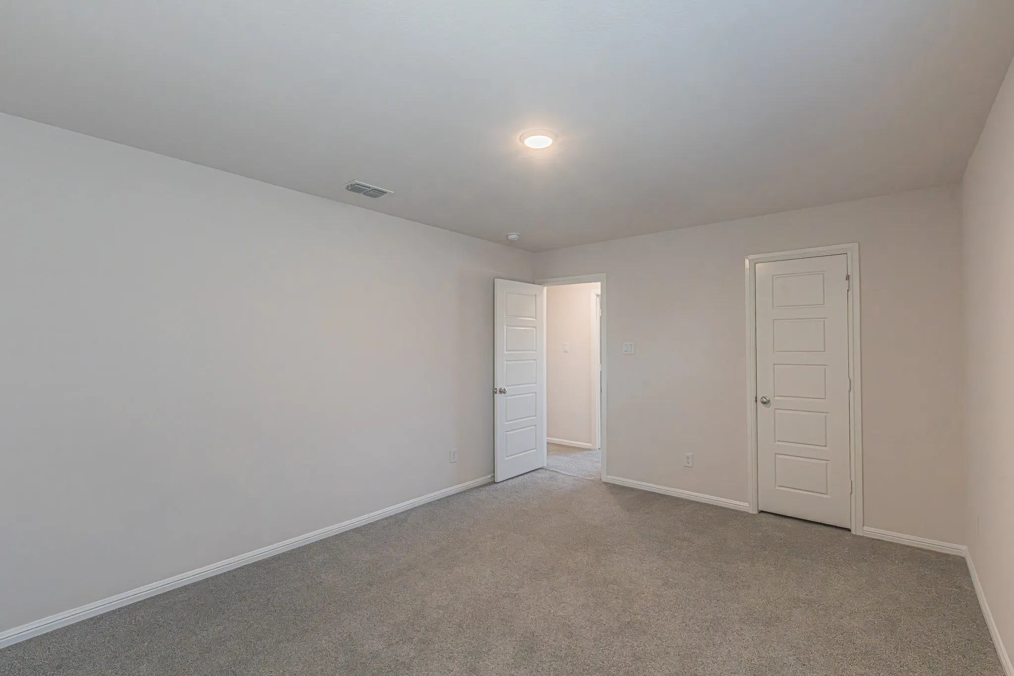Single Family Residence For Sale in Denton County , 6010 Pensby Drive, Celina, Texas 76227, 4 Bedroom, 4 Bathroom, 2 Garage spaces, 2,921 Sqft, built in 2020, mls#21391780, Real Estate Agent in Celina, Homes For Sale in Denton county, Homes For Sale in Celina, Realtor in Celina Texas, Real Estate Brokerage Independent Realty Texas, Luminita Cordes Realtor