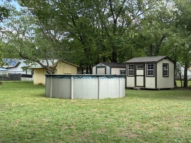Retail For Sale in Johnson County , 102 E 14th Street, Joshua, Texas 76058, 0, 0, Garage spaces, 0 Sqft, built in 0, mls#21392987, Real Estate Agent in Joshua, Homes For Sale in Johnson county, Homes For Sale in Joshua, Realtor in Joshua Texas, Real Estate Brokerage Independent Realty Texas, Luminita Cordes Realtor