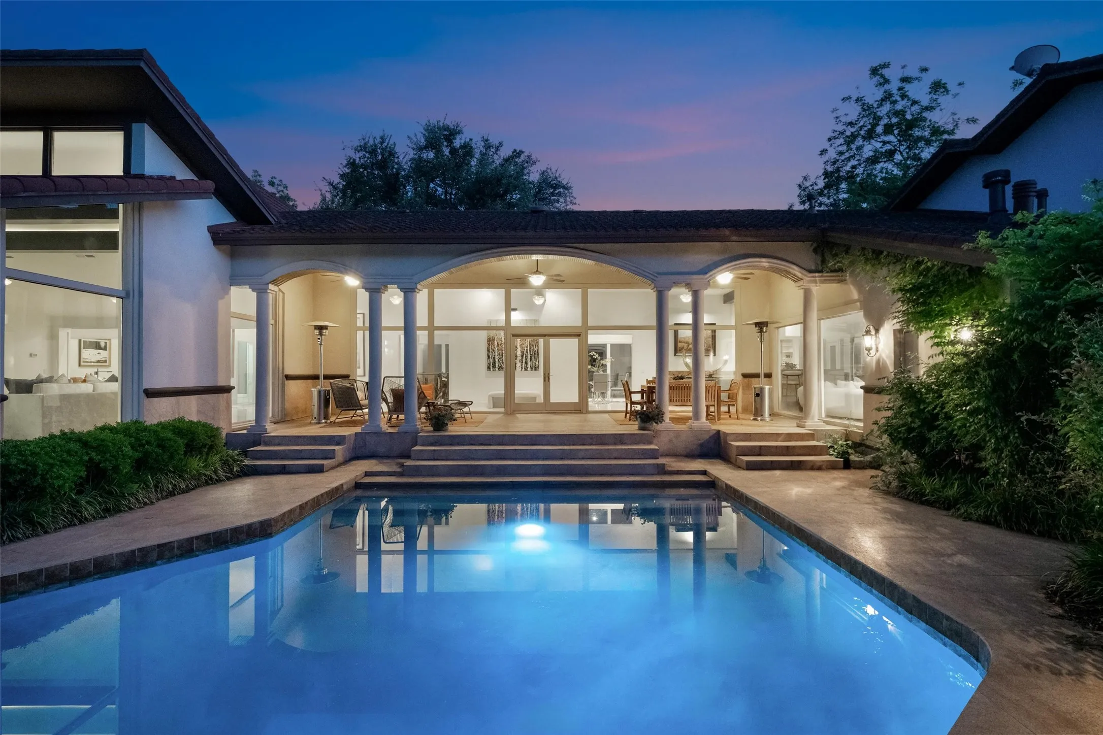 Single Family Residence For Sale in Dallas County , 6181 Preston Creek Court, Dallas, Texas 75240, 5 Bedroom, 7 Bathroom, 3 Garage spaces, 7,894 Sqft, built in 1971, mls#21389096, Real Estate Agent in Dallas, Homes For Sale in Dallas county, Homes For Sale in Dallas, Realtor in Dallas Texas, Real Estate Brokerage Independent Realty Texas, Luminita Cordes Realtor