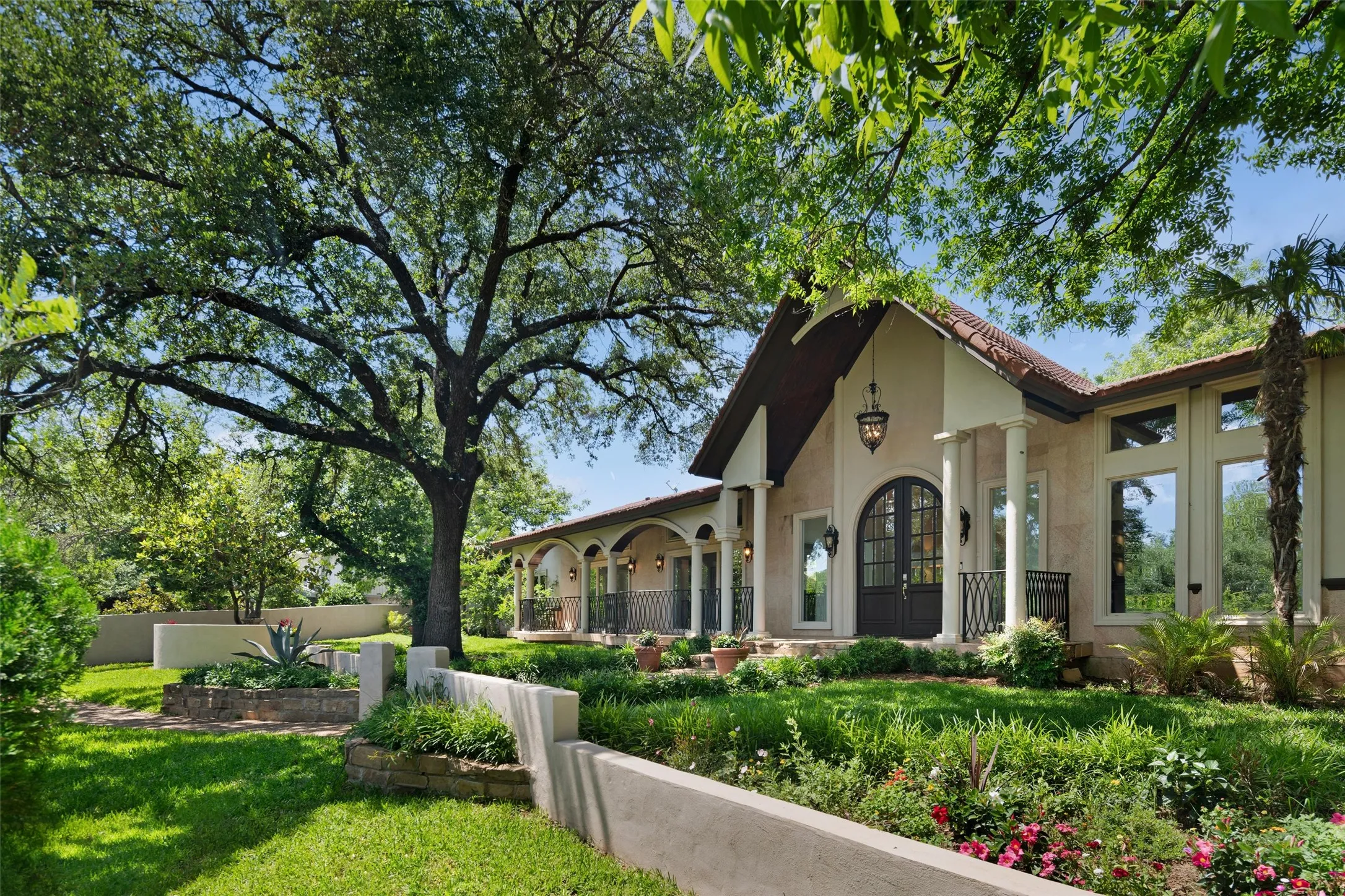Single Family Residence For Sale
