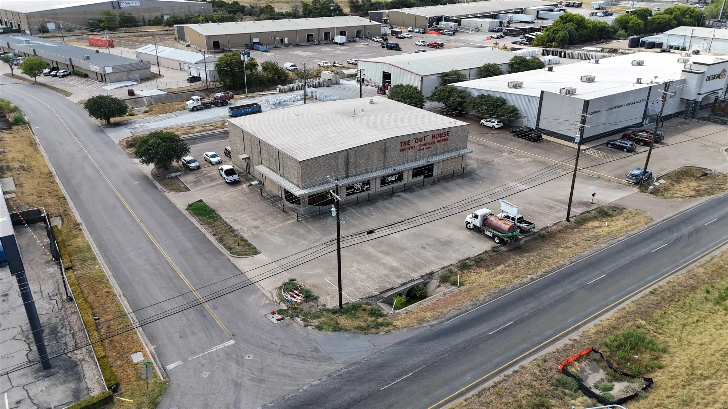 Retail For Sale in Mc Lennan County , 5500 Franklin Avenue, Waco, Texas 76710, 0, 0, Garage spaces, 0 Sqft, built in 1987, mls#21393216, Real Estate Agent in Waco, Homes For Sale in Mc Lennan county, Homes For Sale in Waco, Realtor in Waco Texas, Real Estate Brokerage Independent Realty Texas, Luminita Cordes Realtor