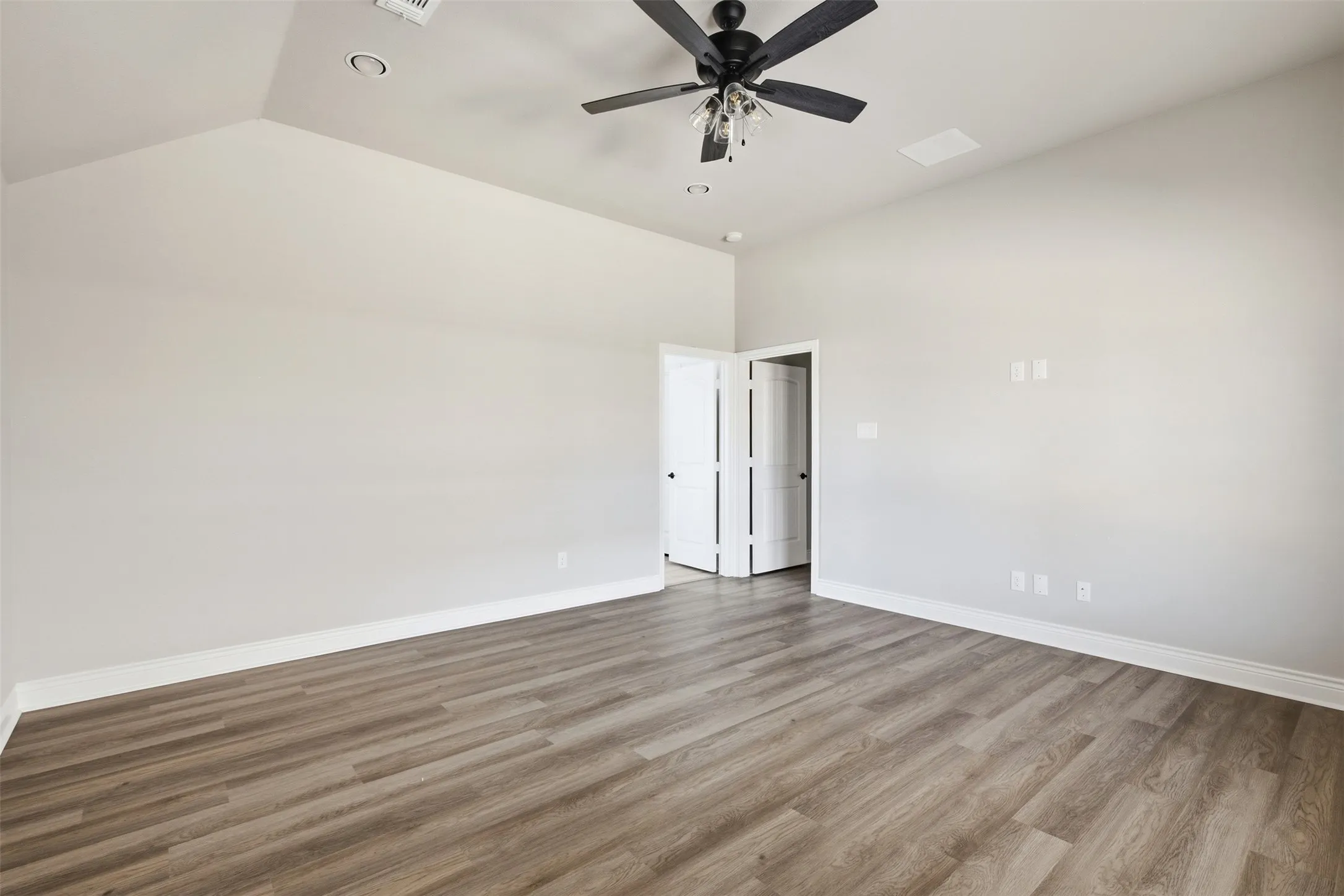 Single Family Residence For Sale in Hunt County , 225 Trevor Lane, Greenville, Texas 75402, 3 Bedroom, 2 Bathroom, 3 Garage spaces, 1,800 Sqft, built in 2025, mls#21393276, Real Estate Agent in Greenville, Homes For Sale in Hunt county, Homes For Sale in Greenville, Realtor in Greenville Texas, Real Estate Brokerage Independent Realty Texas, Luminita Cordes Realtor