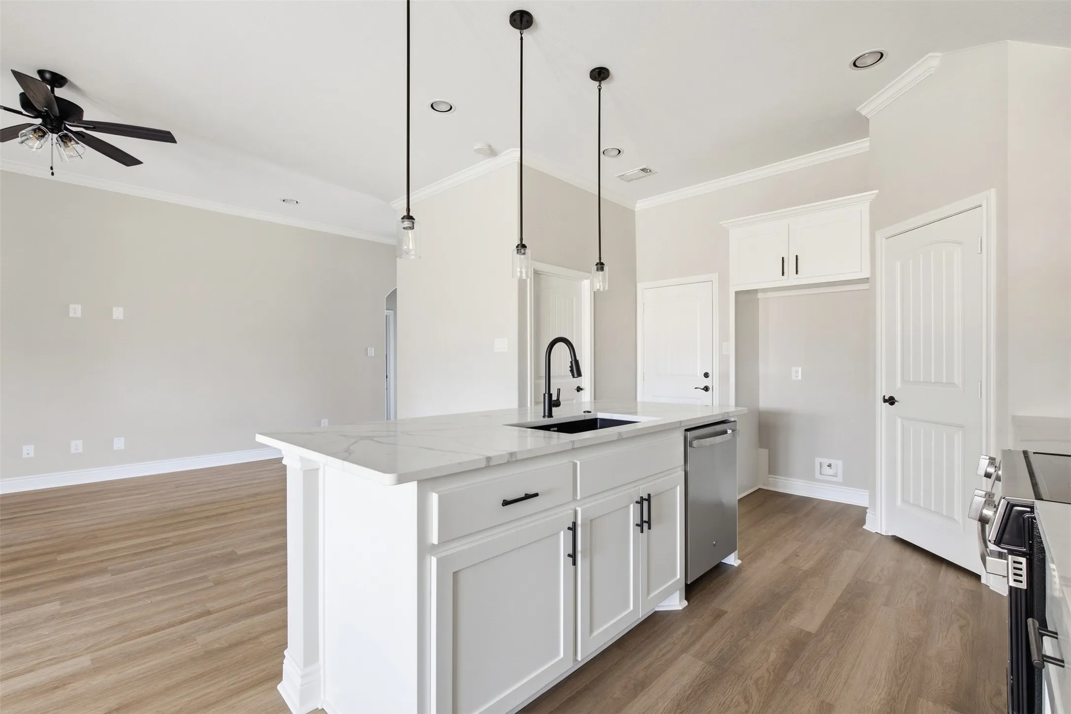 Single Family Residence For Sale in Hunt County , 225 Trevor Lane, Greenville, Texas 75402, 3 Bedroom, 2 Bathroom, 3 Garage spaces, 1,800 Sqft, built in 2025, mls#21393276, Real Estate Agent in Greenville, Homes For Sale in Hunt county, Homes For Sale in Greenville, Realtor in Greenville Texas, Real Estate Brokerage Independent Realty Texas, Luminita Cordes Realtor
