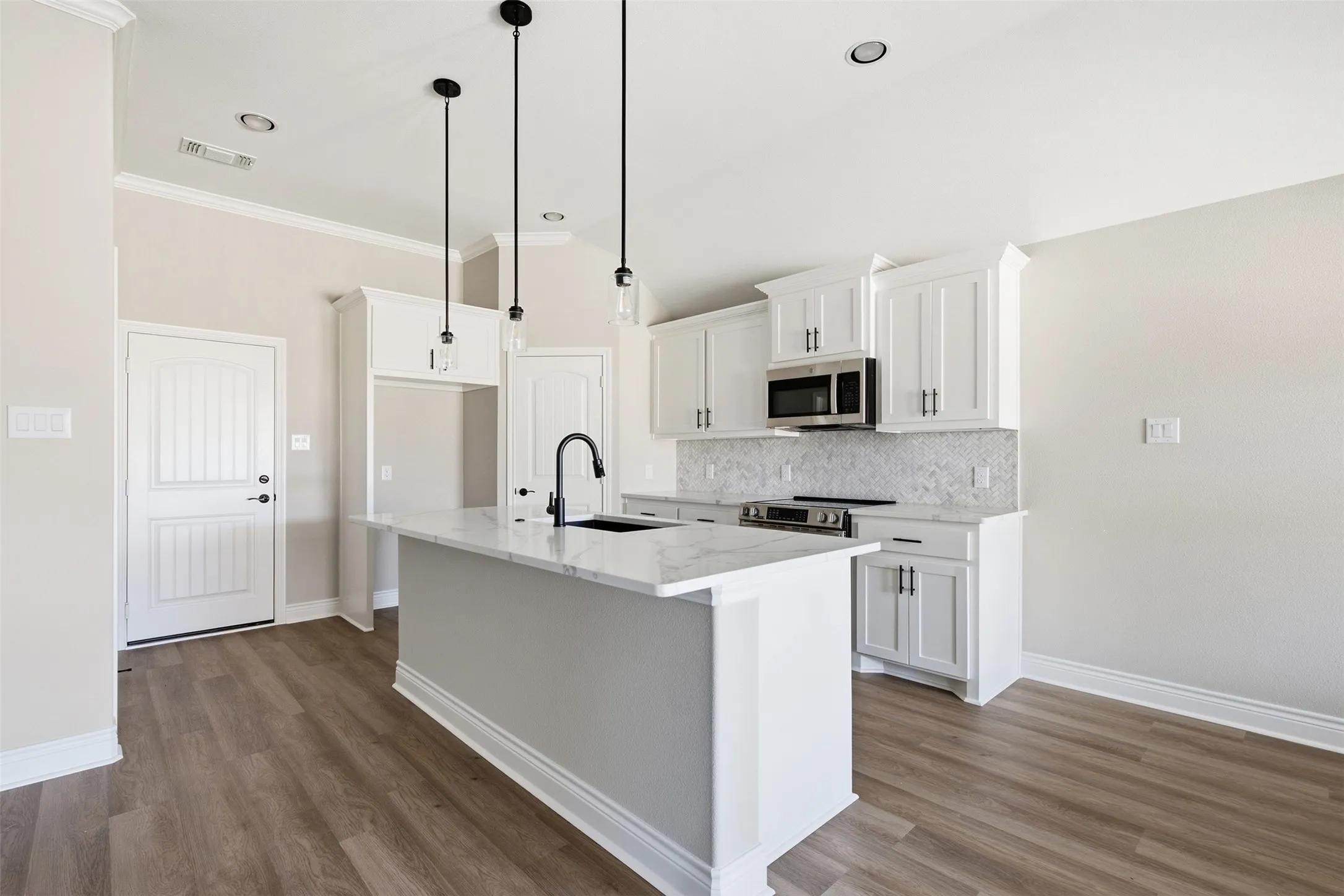 Single Family Residence For Sale in Hunt County , 225 Trevor Lane, Greenville, Texas 75402, 3 Bedroom, 2 Bathroom, 3 Garage spaces, 1,800 Sqft, built in 2025, mls#21393276, Real Estate Agent in Greenville, Homes For Sale in Hunt county, Homes For Sale in Greenville, Realtor in Greenville Texas, Real Estate Brokerage Independent Realty Texas, Luminita Cordes Realtor