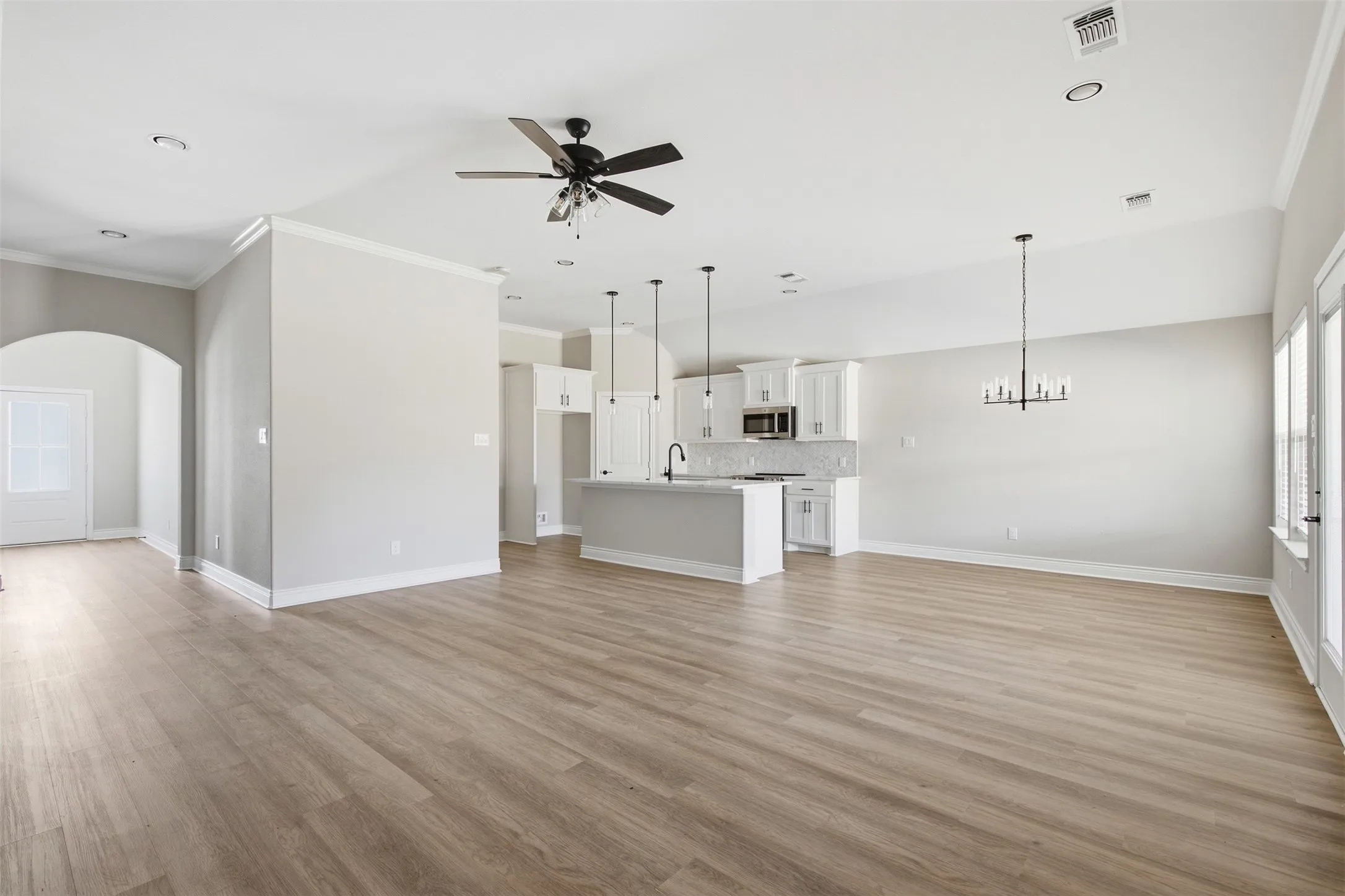 Single Family Residence For Sale in Hunt County , 225 Trevor Lane, Greenville, Texas 75402, 3 Bedroom, 2 Bathroom, 3 Garage spaces, 1,800 Sqft, built in 2025, mls#21393276, Real Estate Agent in Greenville, Homes For Sale in Hunt county, Homes For Sale in Greenville, Realtor in Greenville Texas, Real Estate Brokerage Independent Realty Texas, Luminita Cordes Realtor