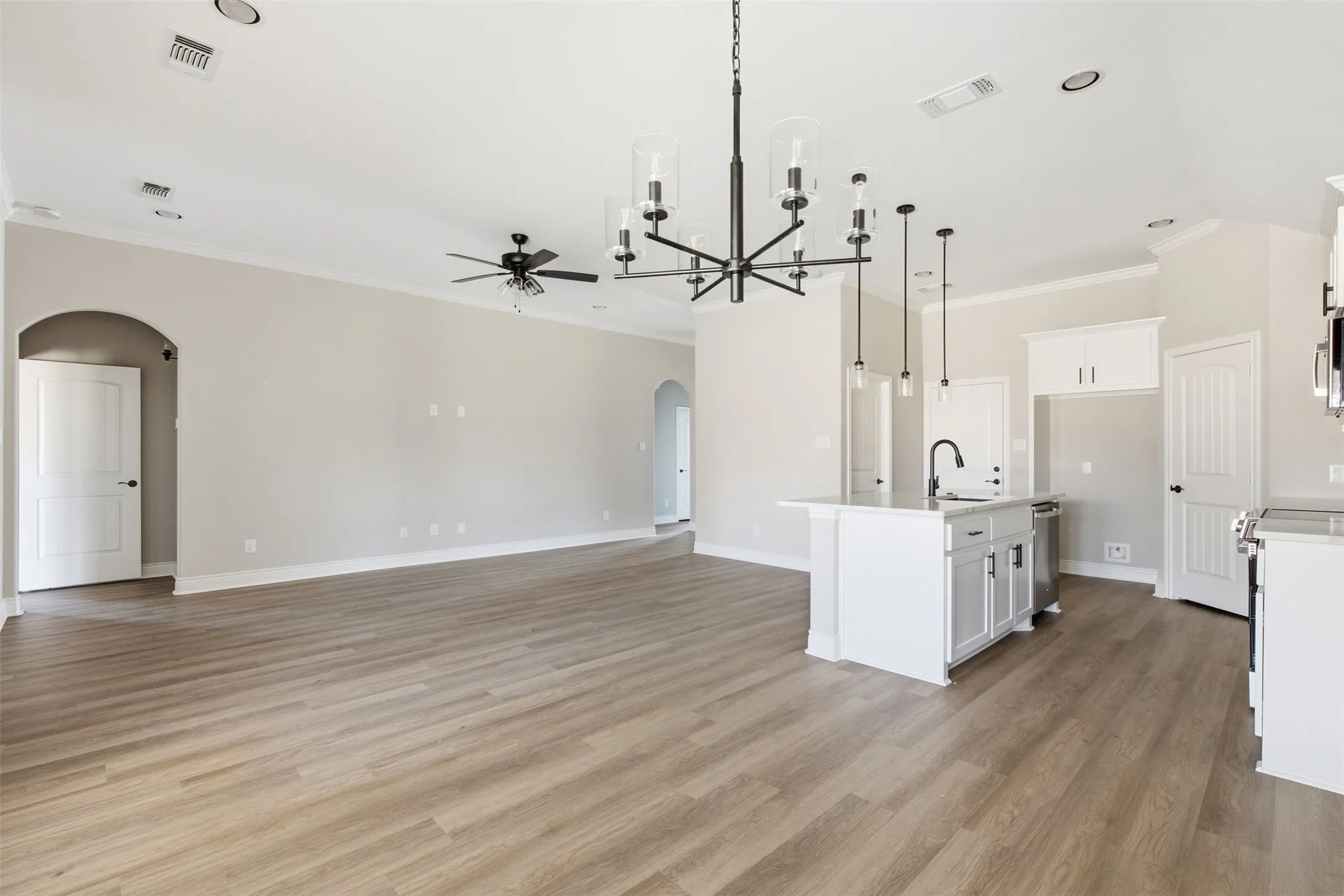 Single Family Residence For Sale in Hunt County , 225 Trevor Lane, Greenville, Texas 75402, 3 Bedroom, 2 Bathroom, 3 Garage spaces, 1,800 Sqft, built in 2025, mls#21393276, Real Estate Agent in Greenville, Homes For Sale in Hunt county, Homes For Sale in Greenville, Realtor in Greenville Texas, Real Estate Brokerage Independent Realty Texas, Luminita Cordes Realtor