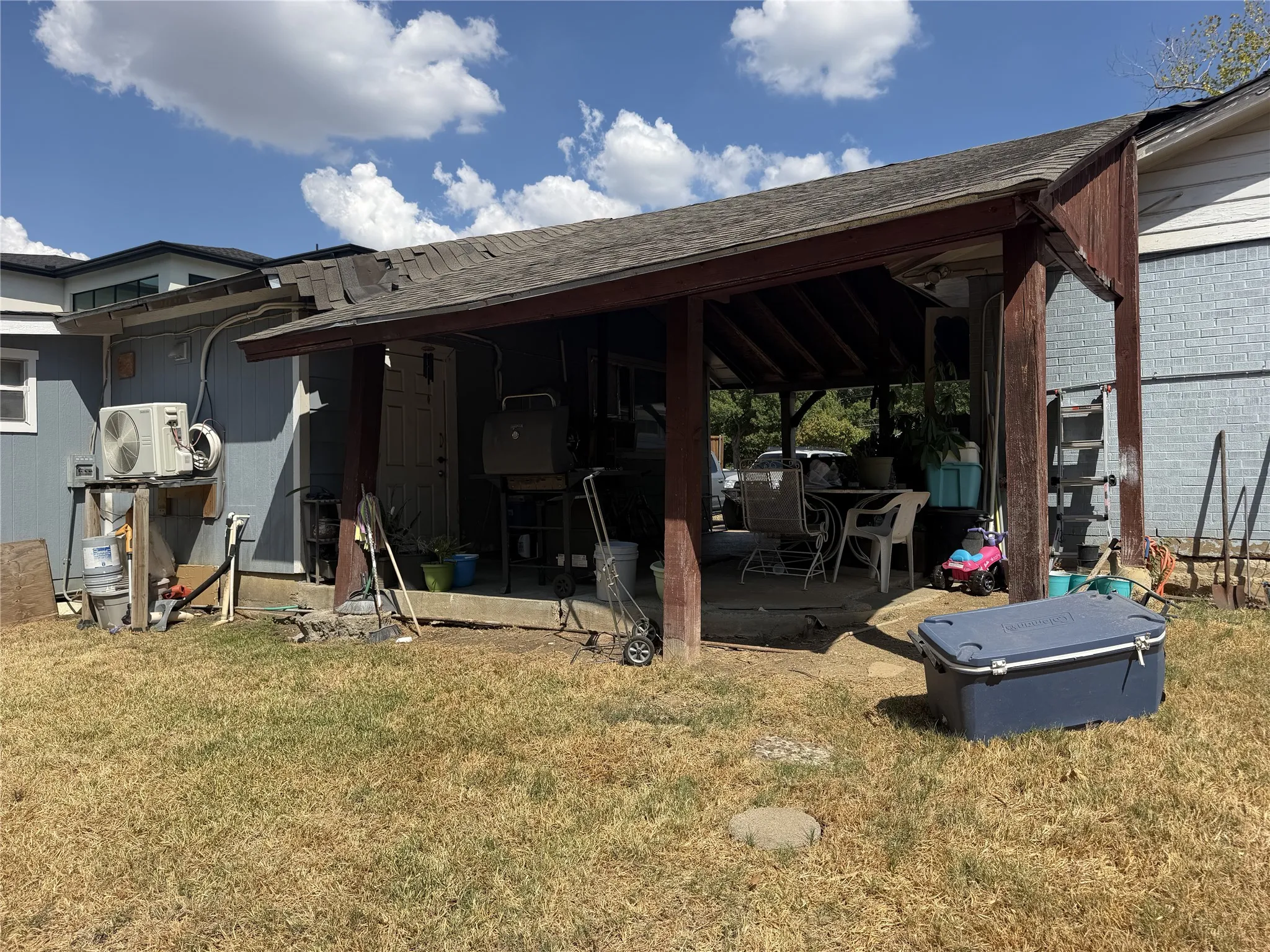 Single Family Residence For Sale in Dallas County , 10149 Marsh Lane, Dallas, Texas 75229, 4 Bedroom, 2 Bathroom, 2 Garage spaces, 1,839 Sqft, built in 1955, mls#21393278, Real Estate Agent in Dallas, Homes For Sale in Dallas county, Homes For Sale in Dallas, Realtor in Dallas Texas, Real Estate Brokerage Independent Realty Texas, Luminita Cordes Realtor