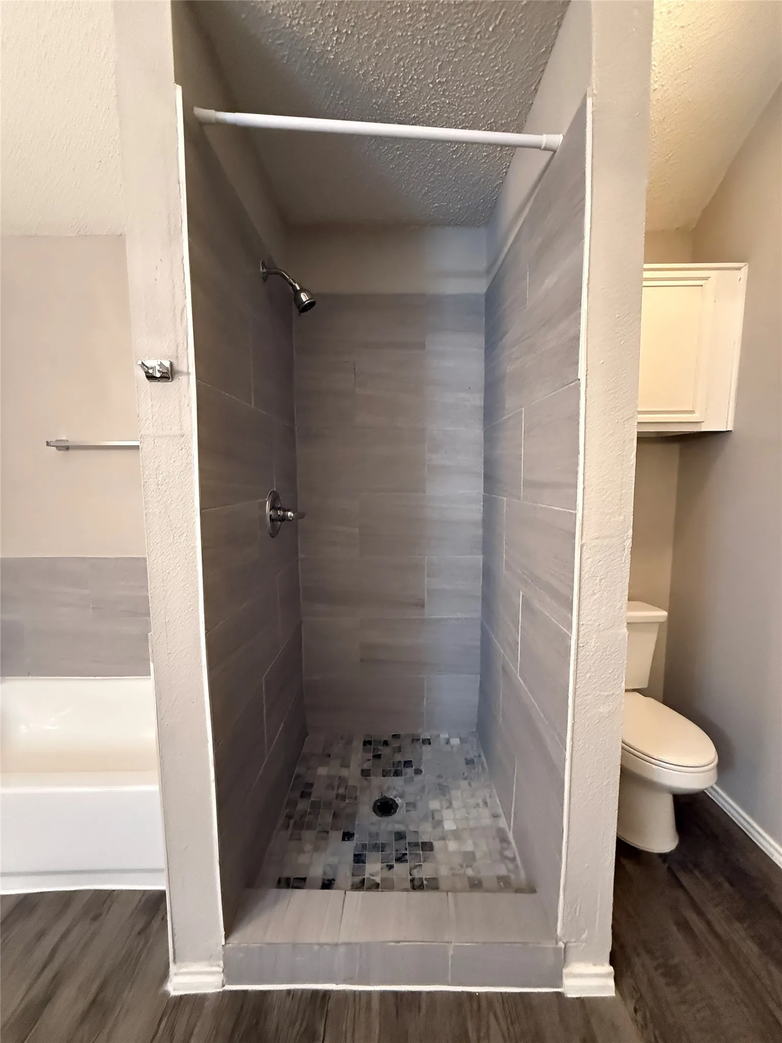 Single Family Residence For Rent in Dallas County , 4307 Scarsdale Lane, Dallas, Texas 75227, 3 Bedroom, 2 Bathroom, 2 Garage spaces, 1,600 Sqft, built in 1987, mls#21393288, Real Estate Agent in Dallas, Homes For Rent in Dallas county, Homes For Rent in Dallas, Realtor in Dallas Texas, Real Estate Brokerage Independent Realty Texas, Luminita Cordes Realtor