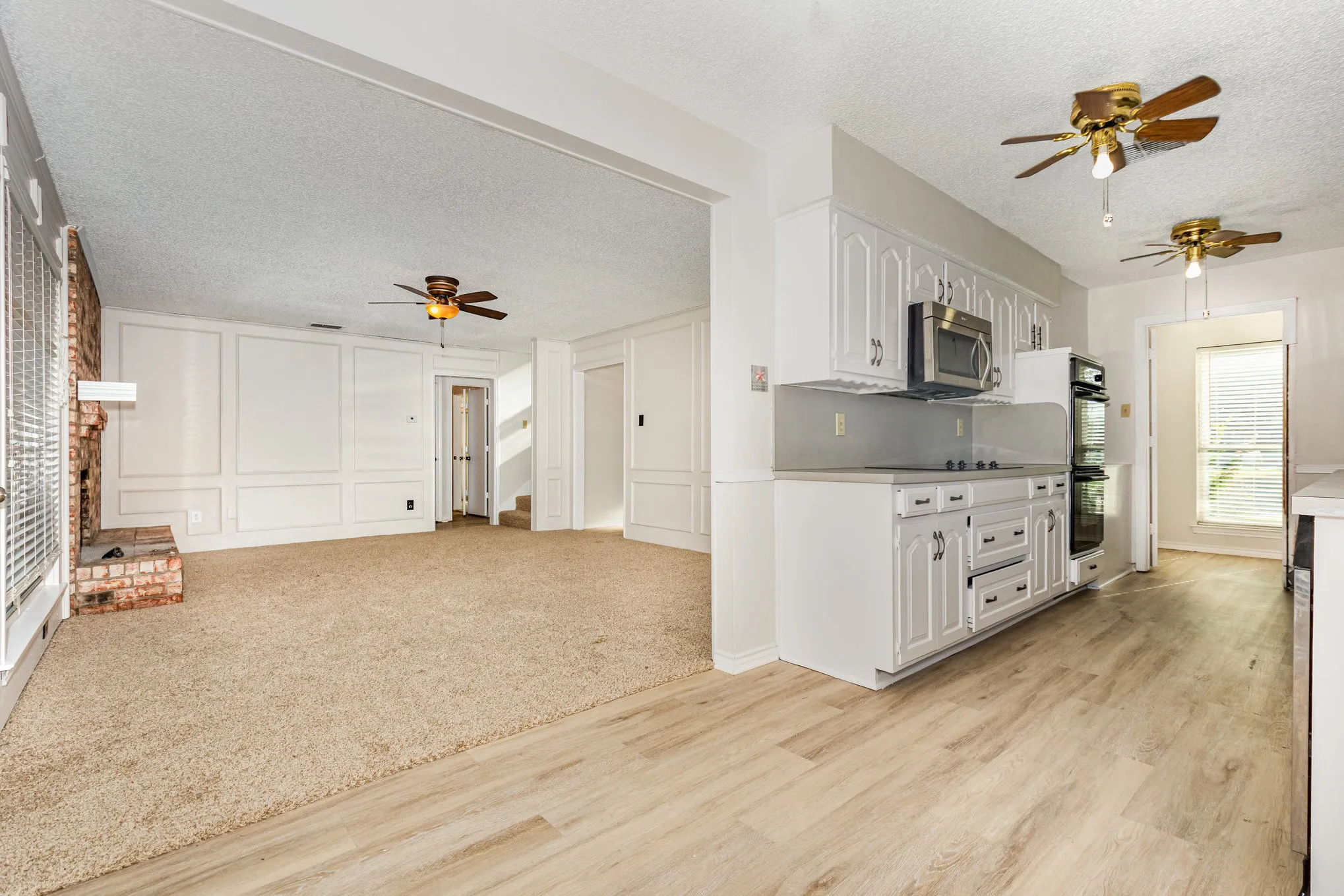 Single Family Residence For Sale in Denton County , 586 Abilene Drive, Lewisville, Texas 75067, 4 Bedroom, 2 Bathroom, 2 Garage spaces, 1,980 Sqft, built in 1980, mls#21393257, Real Estate Agent in Lewisville, Homes For Sale in Denton county, Homes For Sale in Lewisville, Realtor in Lewisville Texas, Real Estate Brokerage Independent Realty Texas, Luminita Cordes Realtor