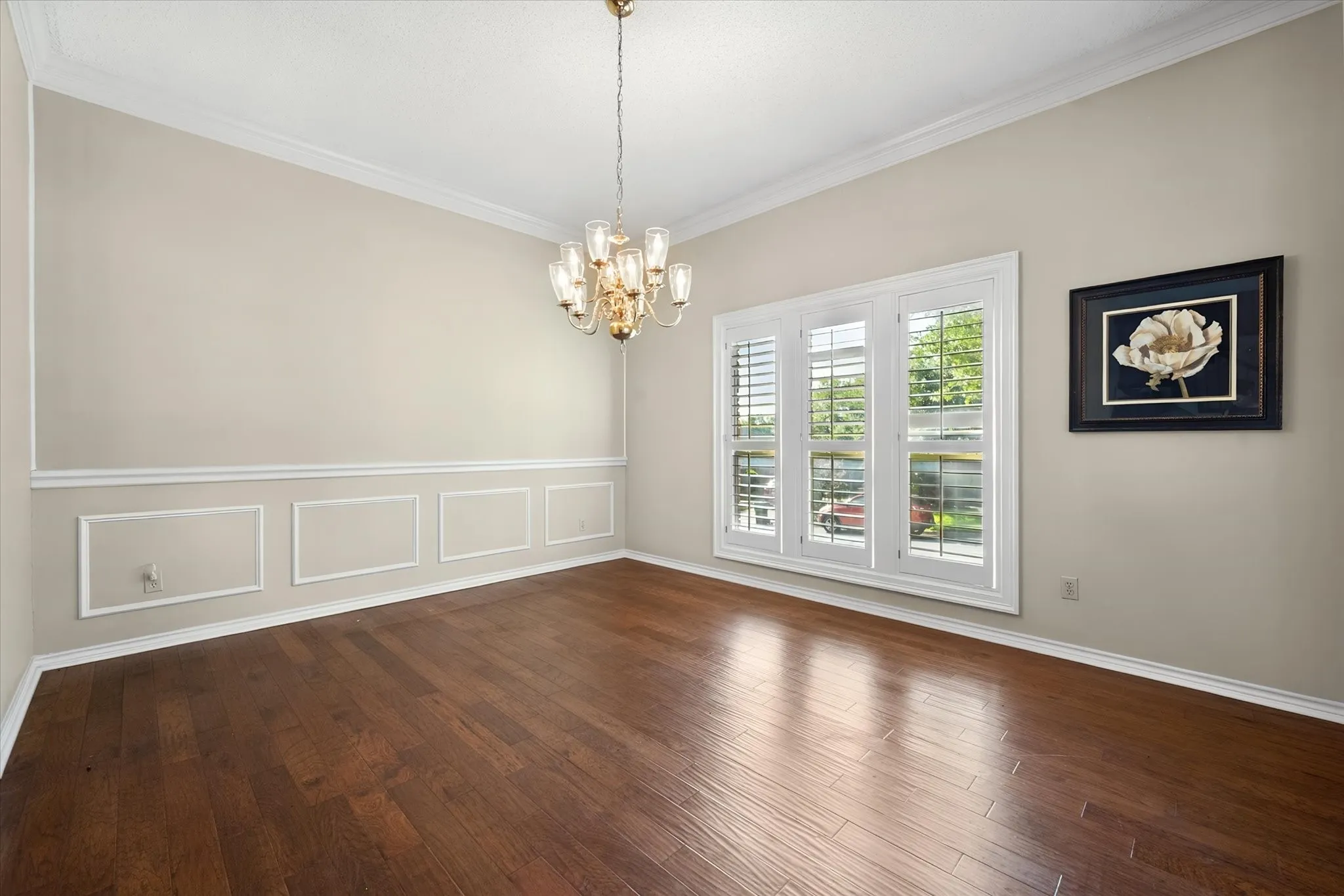 Single Family Residence For Sale in Tarrant County , 2109 Van Hook Court, Arlington, Texas 76013, 4 Bedroom, 4 Bathroom, 2 Garage spaces, 2,828 Sqft, built in 1981, mls#21382762, Real Estate Agent in Arlington, Homes For Sale in Tarrant county, Homes For Sale in Arlington, Realtor in Arlington Texas, Real Estate Brokerage Independent Realty Texas, Luminita Cordes Realtor
