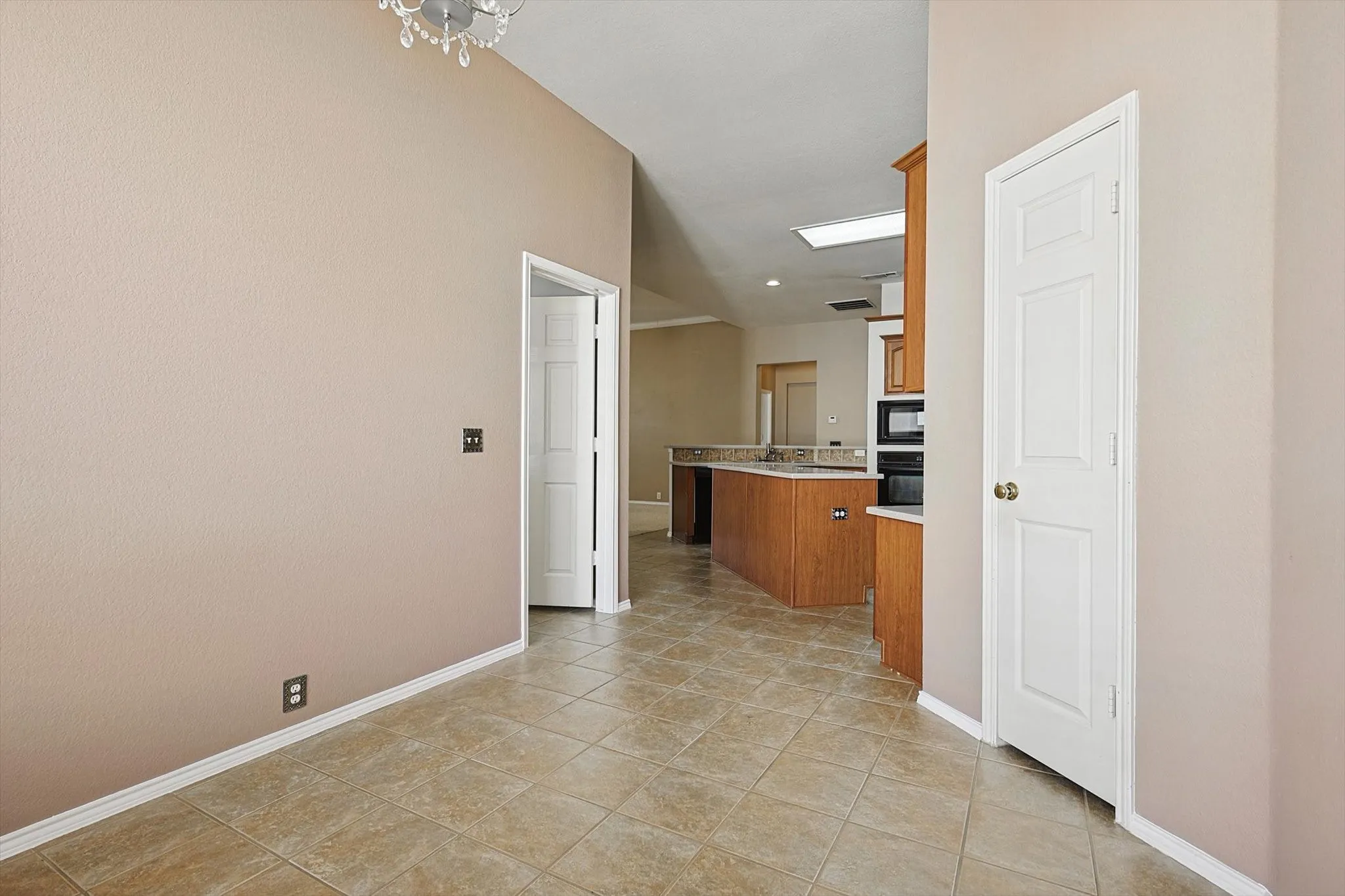 Single Family Residence For Rent in Collin County , 6920 Emerald Coast Drive, Plano, Texas 75074, 4 Bedroom, 3 Bathroom, 2 Garage spaces, 2,564 Sqft, built in 2001, mls#21392001, Real Estate Agent in Plano, Homes For Rent in Collin county, Homes For Rent in Plano, Realtor in Plano Texas, Real Estate Brokerage Independent Realty Texas, Luminita Cordes Realtor