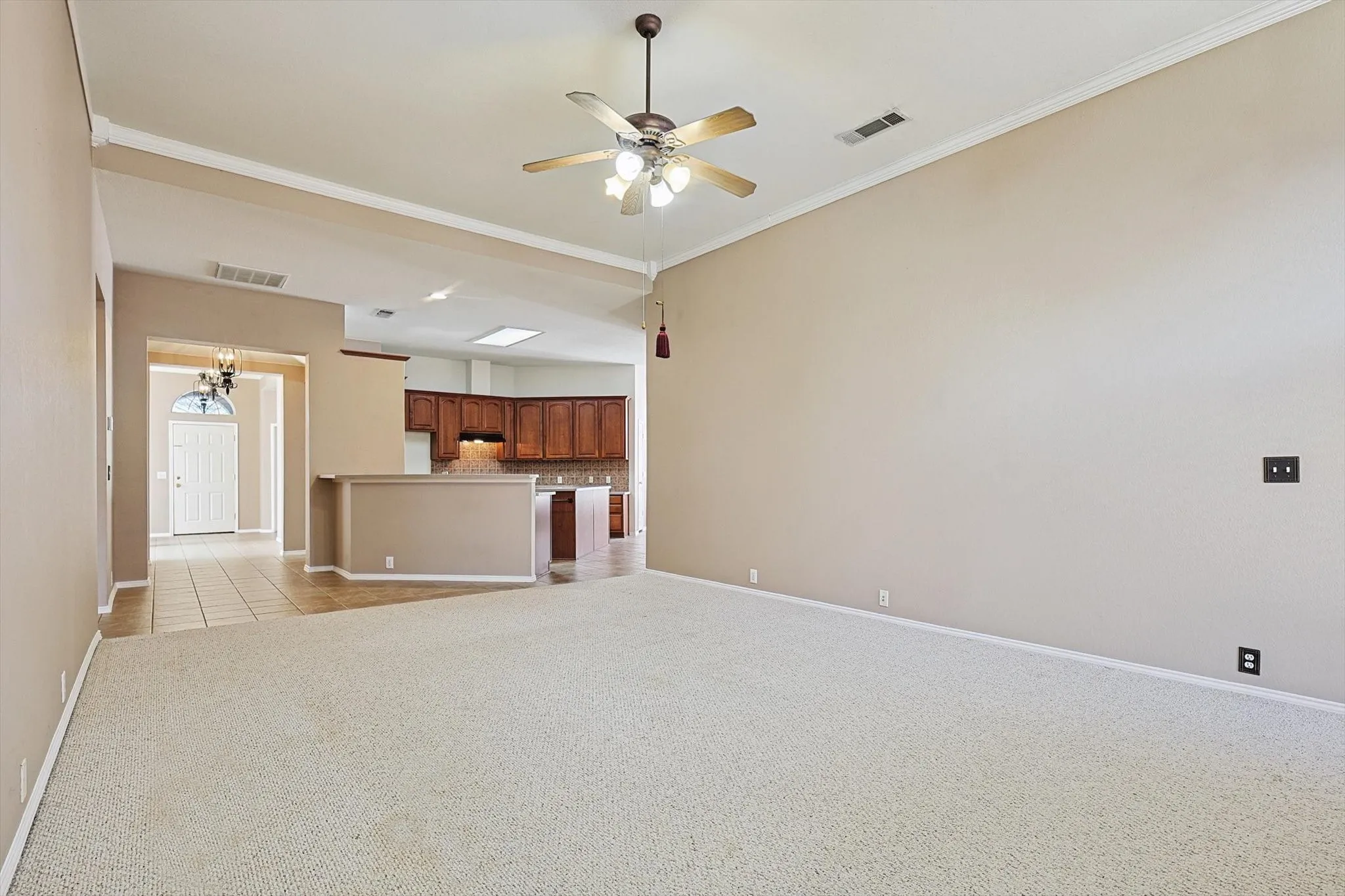Single Family Residence For Rent in Collin County , 6920 Emerald Coast Drive, Plano, Texas 75074, 4 Bedroom, 3 Bathroom, 2 Garage spaces, 2,564 Sqft, built in 2001, mls#21392001, Real Estate Agent in Plano, Homes For Rent in Collin county, Homes For Rent in Plano, Realtor in Plano Texas, Real Estate Brokerage Independent Realty Texas, Luminita Cordes Realtor