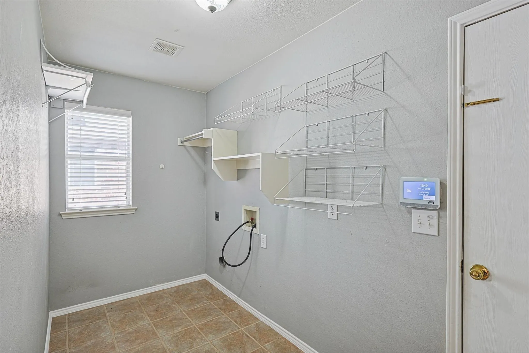 Single Family Residence For Rent in Collin County , 6920 Emerald Coast Drive, Plano, Texas 75074, 4 Bedroom, 3 Bathroom, 2 Garage spaces, 2,564 Sqft, built in 2001, mls#21392001, Real Estate Agent in Plano, Homes For Rent in Collin county, Homes For Rent in Plano, Realtor in Plano Texas, Real Estate Brokerage Independent Realty Texas, Luminita Cordes Realtor