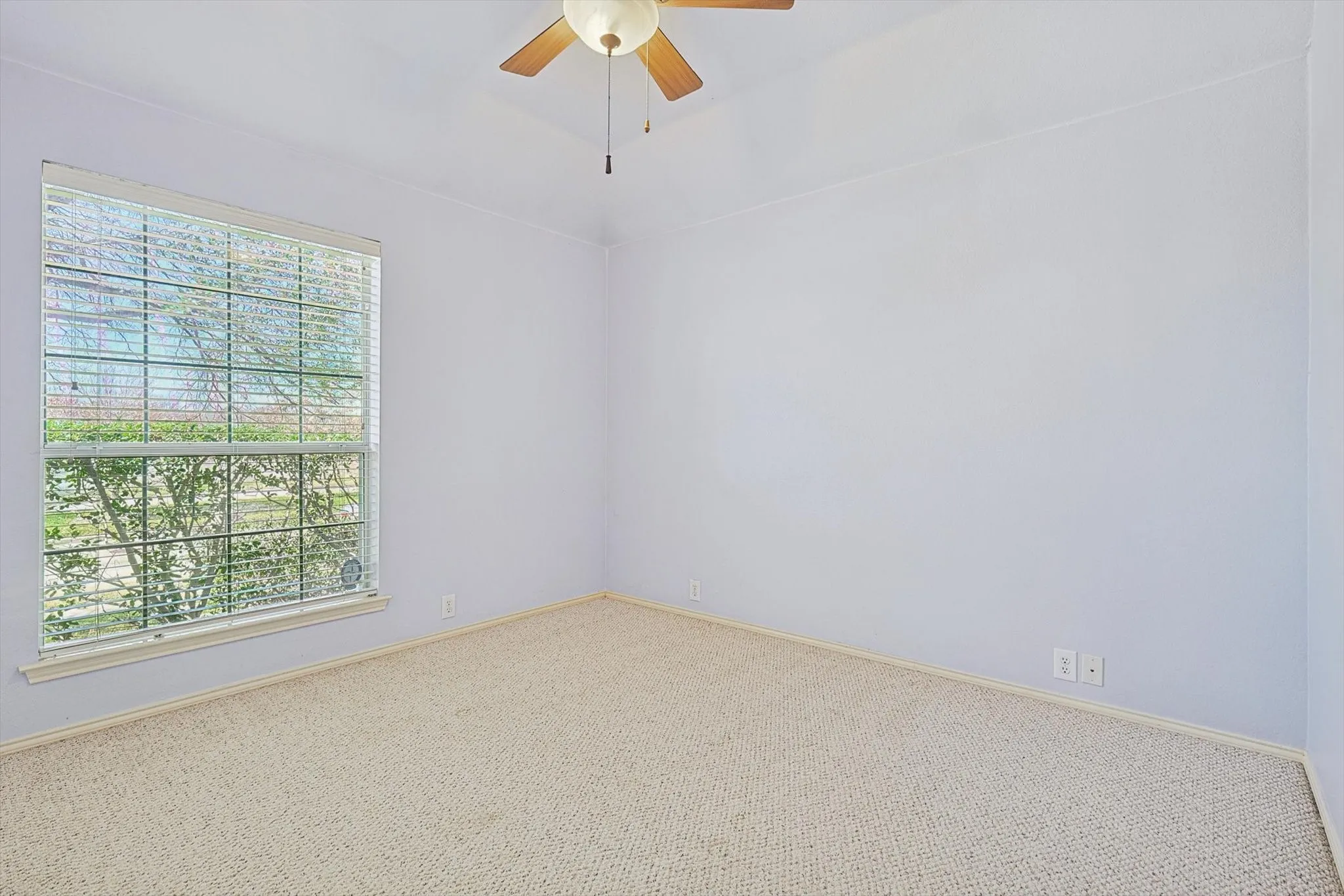 Single Family Residence For Rent in Collin County , 6920 Emerald Coast Drive, Plano, Texas 75074, 4 Bedroom, 3 Bathroom, 2 Garage spaces, 2,564 Sqft, built in 2001, mls#21392001, Real Estate Agent in Plano, Homes For Rent in Collin county, Homes For Rent in Plano, Realtor in Plano Texas, Real Estate Brokerage Independent Realty Texas, Luminita Cordes Realtor