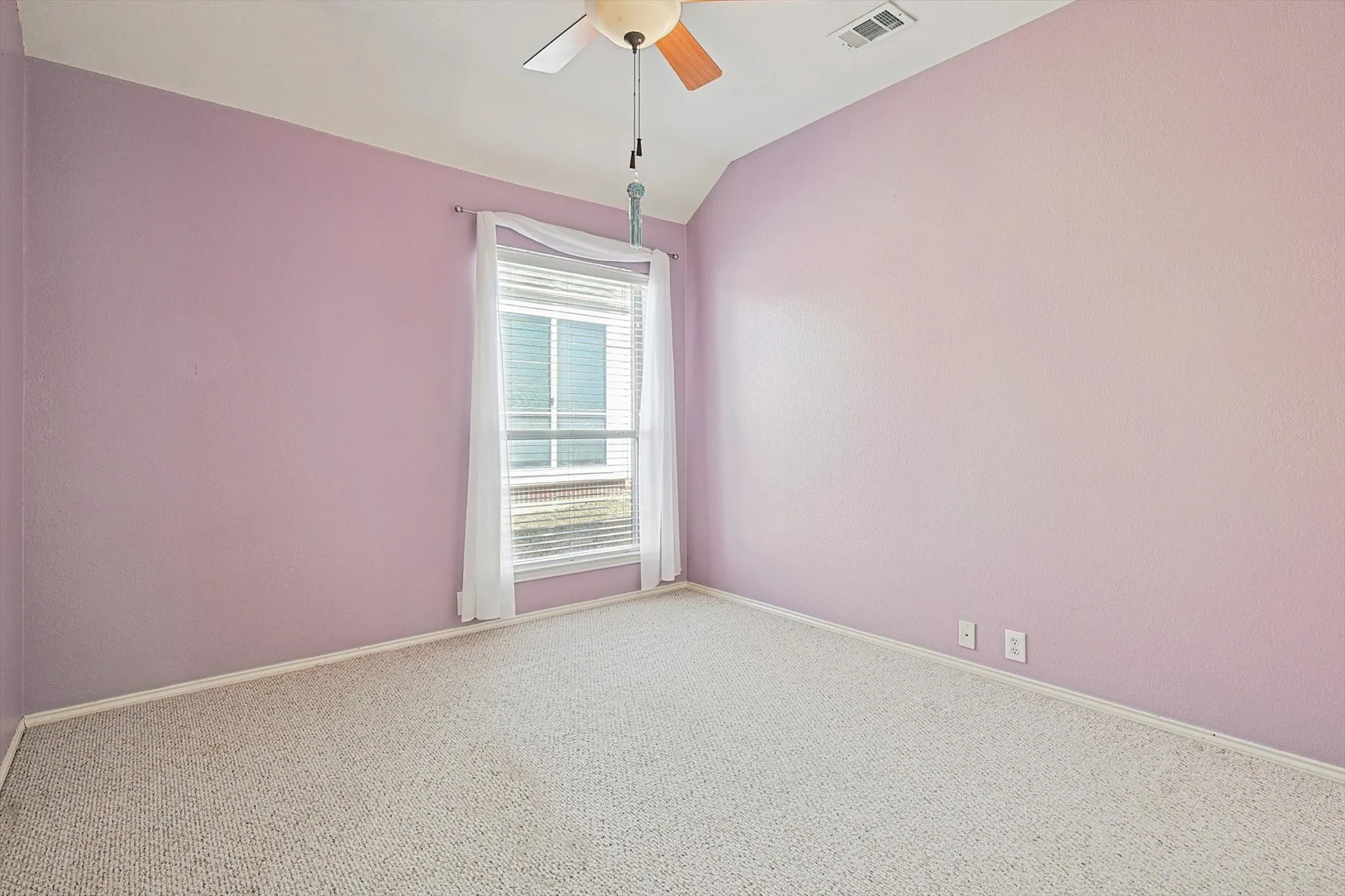 Single Family Residence For Rent in Collin County , 6920 Emerald Coast Drive, Plano, Texas 75074, 4 Bedroom, 3 Bathroom, 2 Garage spaces, 2,564 Sqft, built in 2001, mls#21392001, Real Estate Agent in Plano, Homes For Rent in Collin county, Homes For Rent in Plano, Realtor in Plano Texas, Real Estate Brokerage Independent Realty Texas, Luminita Cordes Realtor