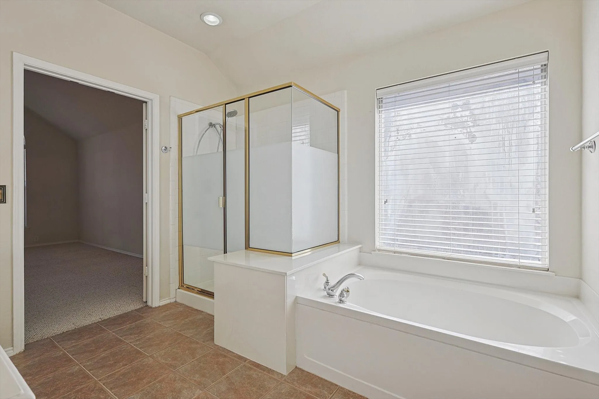 Single Family Residence For Rent in Collin County , 6920 Emerald Coast Drive, Plano, Texas 75074, 4 Bedroom, 3 Bathroom, 2 Garage spaces, 2,564 Sqft, built in 2001, mls#21392001, Real Estate Agent in Plano, Homes For Rent in Collin county, Homes For Rent in Plano, Realtor in Plano Texas, Real Estate Brokerage Independent Realty Texas, Luminita Cordes Realtor
