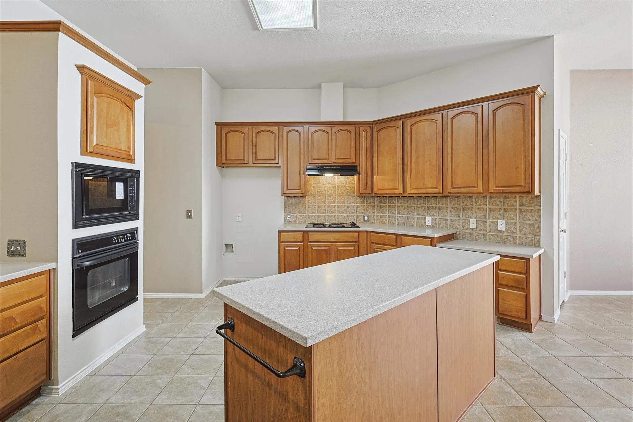 Single Family Residence For Rent in Collin County , 6920 Emerald Coast Drive, Plano, Texas 75074, 4 Bedroom, 3 Bathroom, 2 Garage spaces, 2,564 Sqft, built in 2001, mls#21392001, Real Estate Agent in Plano, Homes For Rent in Collin county, Homes For Rent in Plano, Realtor in Plano Texas, Real Estate Brokerage Independent Realty Texas, Luminita Cordes Realtor