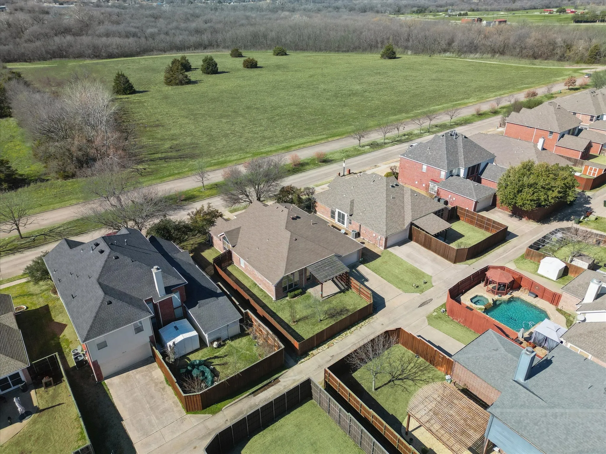 Single Family Residence For Rent in Collin County , 6920 Emerald Coast Drive, Plano, Texas 75074, 4 Bedroom, 3 Bathroom, 2 Garage spaces, 2,564 Sqft, built in 2001, mls#21392001, Real Estate Agent in Plano, Homes For Rent in Collin county, Homes For Rent in Plano, Realtor in Plano Texas, Real Estate Brokerage Independent Realty Texas, Luminita Cordes Realtor