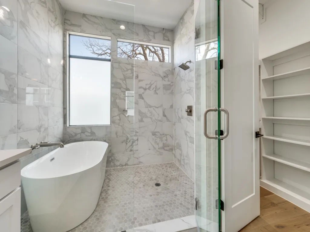 Condominium For Sale in Dallas County , 2315 Kirby Street B, Dallas, Texas 75204, 3 Bedroom, 4 Bathroom, 2 Garage spaces, 2,464 Sqft, built in 2021, mls#21393273, Real Estate Agent in Dallas, Homes For Sale in Dallas county, Homes For Sale in Dallas, Realtor in Dallas Texas, Real Estate Brokerage Independent Realty Texas, Luminita Cordes Realtor