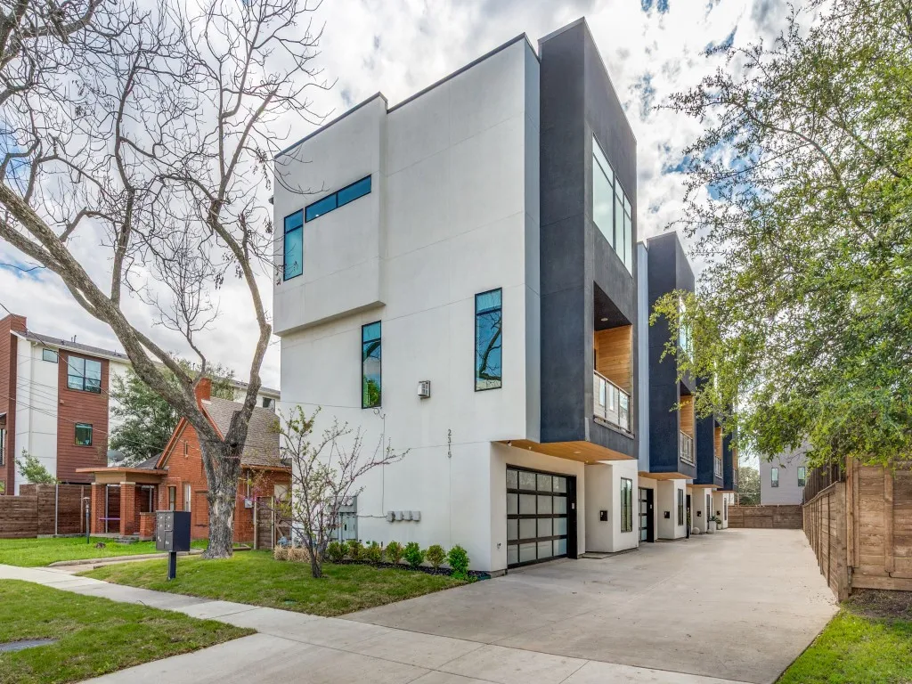 Condominium For Sale in Dallas County , 2315 Kirby Street B, Dallas, Texas 75204, 3 Bedroom, 4 Bathroom, 2 Garage spaces, 2,464 Sqft, built in 2021, mls#21393273, Real Estate Agent in Dallas, Homes For Sale in Dallas county, Homes For Sale in Dallas, Realtor in Dallas Texas, Real Estate Brokerage Independent Realty Texas, Luminita Cordes Realtor