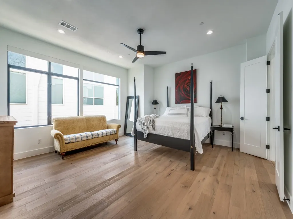 Condominium For Sale in Dallas County , 2315 Kirby Street B, Dallas, Texas 75204, 3 Bedroom, 4 Bathroom, 2 Garage spaces, 2,464 Sqft, built in 2021, mls#21393273, Real Estate Agent in Dallas, Homes For Sale in Dallas county, Homes For Sale in Dallas, Realtor in Dallas Texas, Real Estate Brokerage Independent Realty Texas, Luminita Cordes Realtor