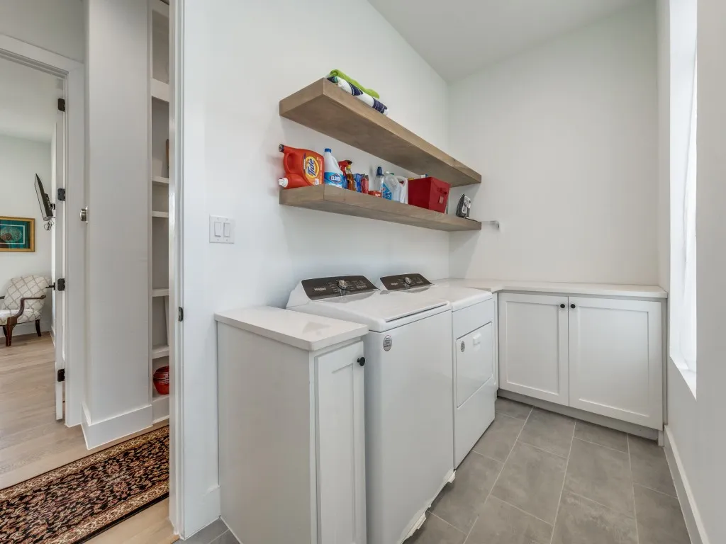 Condominium For Sale in Dallas County , 2315 Kirby Street B, Dallas, Texas 75204, 3 Bedroom, 4 Bathroom, 2 Garage spaces, 2,464 Sqft, built in 2021, mls#21393273, Real Estate Agent in Dallas, Homes For Sale in Dallas county, Homes For Sale in Dallas, Realtor in Dallas Texas, Real Estate Brokerage Independent Realty Texas, Luminita Cordes Realtor