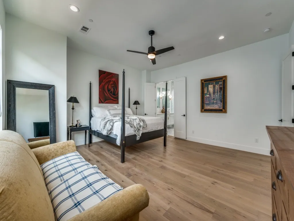 Condominium For Sale in Dallas County , 2315 Kirby Street B, Dallas, Texas 75204, 3 Bedroom, 4 Bathroom, 2 Garage spaces, 2,464 Sqft, built in 2021, mls#21393273, Real Estate Agent in Dallas, Homes For Sale in Dallas county, Homes For Sale in Dallas, Realtor in Dallas Texas, Real Estate Brokerage Independent Realty Texas, Luminita Cordes Realtor