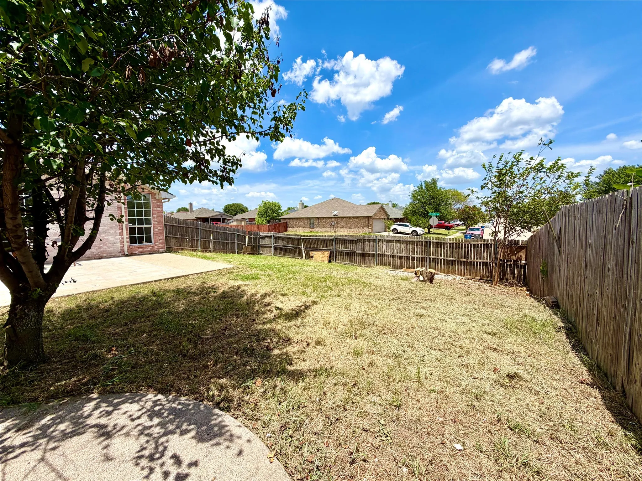 Single Family Residence For Rent in Dallas County , 5408 Dove Drive, Dallas, Texas 75236, 4 Bedroom, 3 Bathroom, 2 Garage spaces, 2,389 Sqft, built in 2001, mls#21393292, Real Estate Agent in Dallas, Homes For Rent in Dallas county, Homes For Rent in Dallas, Realtor in Dallas Texas, Real Estate Brokerage Independent Realty Texas, Luminita Cordes Realtor
