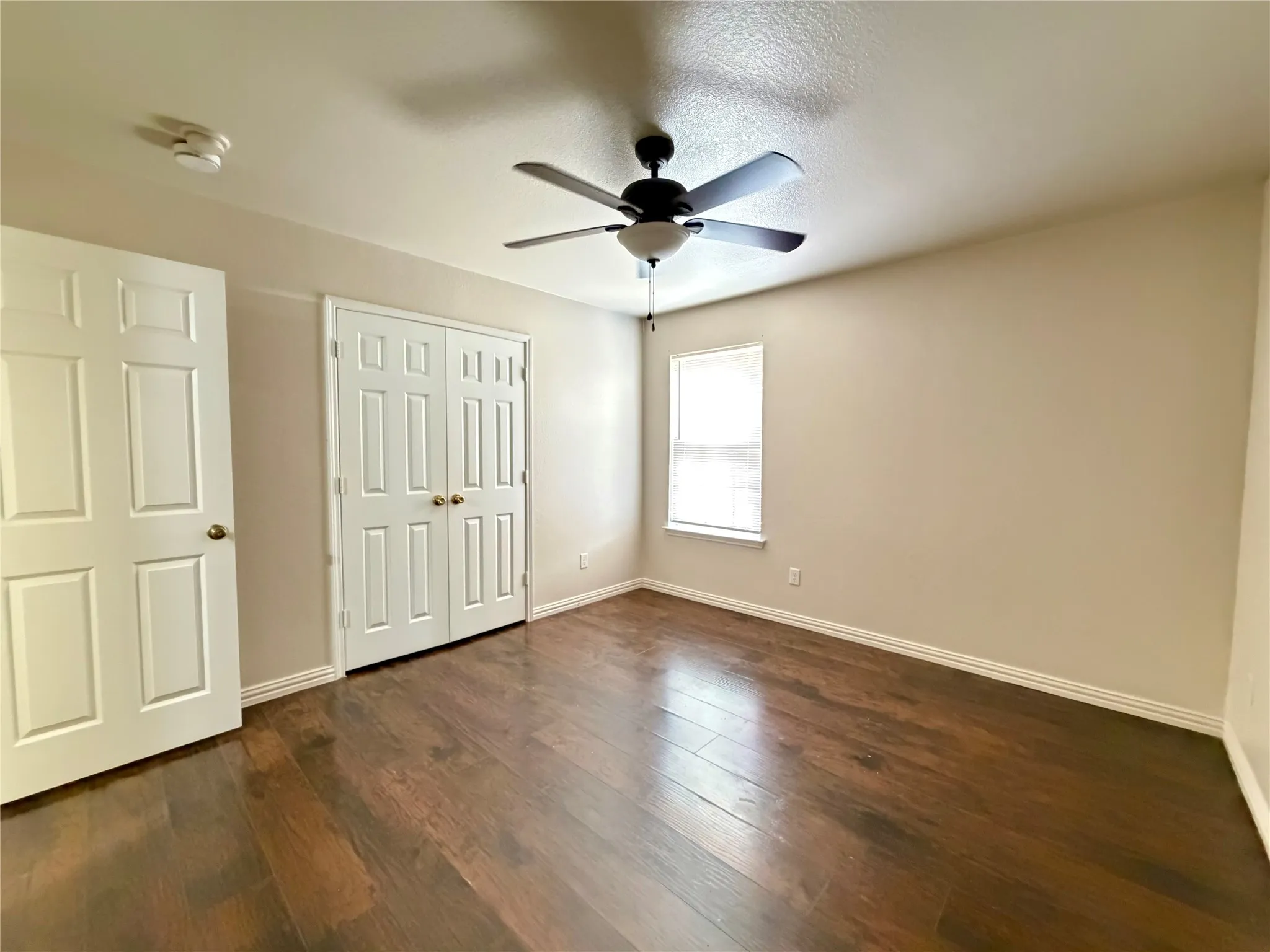 Single Family Residence For Rent in Dallas County , 5408 Dove Drive, Dallas, Texas 75236, 4 Bedroom, 3 Bathroom, 2 Garage spaces, 2,389 Sqft, built in 2001, mls#21393292, Real Estate Agent in Dallas, Homes For Rent in Dallas county, Homes For Rent in Dallas, Realtor in Dallas Texas, Real Estate Brokerage Independent Realty Texas, Luminita Cordes Realtor