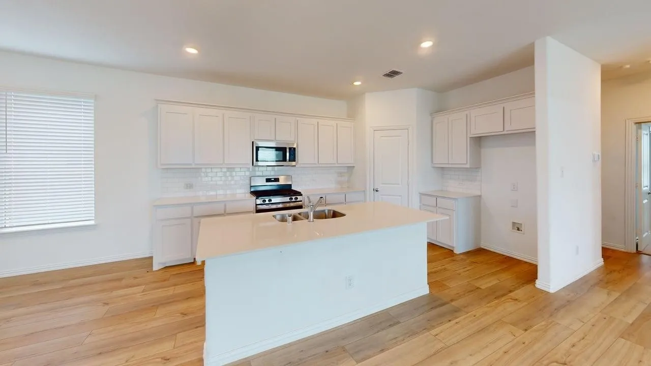 Single Family Residence For Sale in Kaufman County , 3750 Honey Daisy Drive, Crandall, Texas 75114, 4 Bedroom, 4 Bathroom, 2 Garage spaces, 2,885 Sqft, built in 2022, mls#21393214, Real Estate Agent in Crandall, Homes For Sale in Kaufman county, Homes For Sale in Crandall, Realtor in Crandall Texas, Real Estate Brokerage Independent Realty Texas, Luminita Cordes Realtor