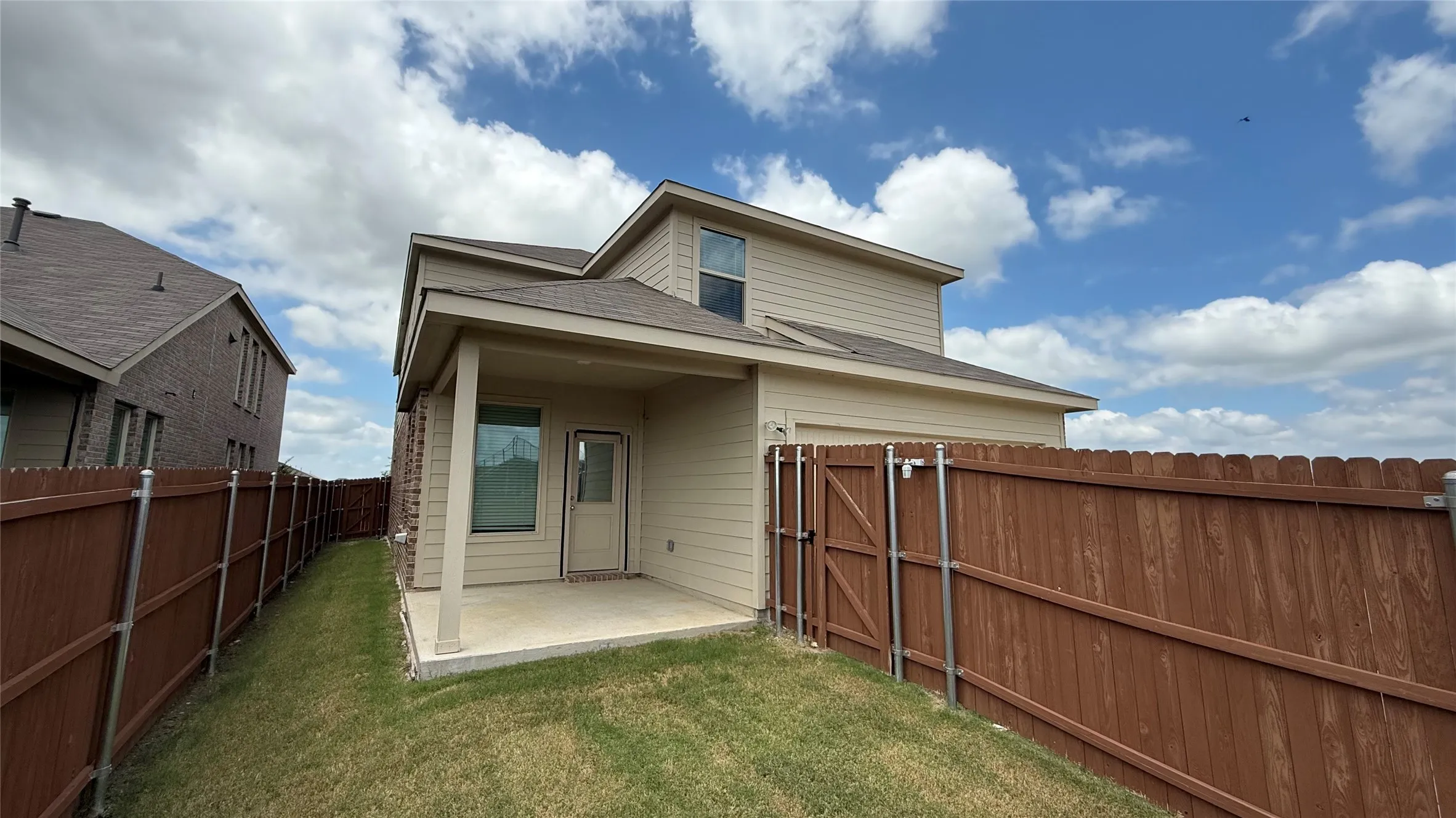 Single Family Residence For Sale in Kaufman County , 3750 Honey Daisy Drive, Crandall, Texas 75114, 4 Bedroom, 4 Bathroom, 2 Garage spaces, 2,885 Sqft, built in 2022, mls#21393214, Real Estate Agent in Crandall, Homes For Sale in Kaufman county, Homes For Sale in Crandall, Realtor in Crandall Texas, Real Estate Brokerage Independent Realty Texas, Luminita Cordes Realtor