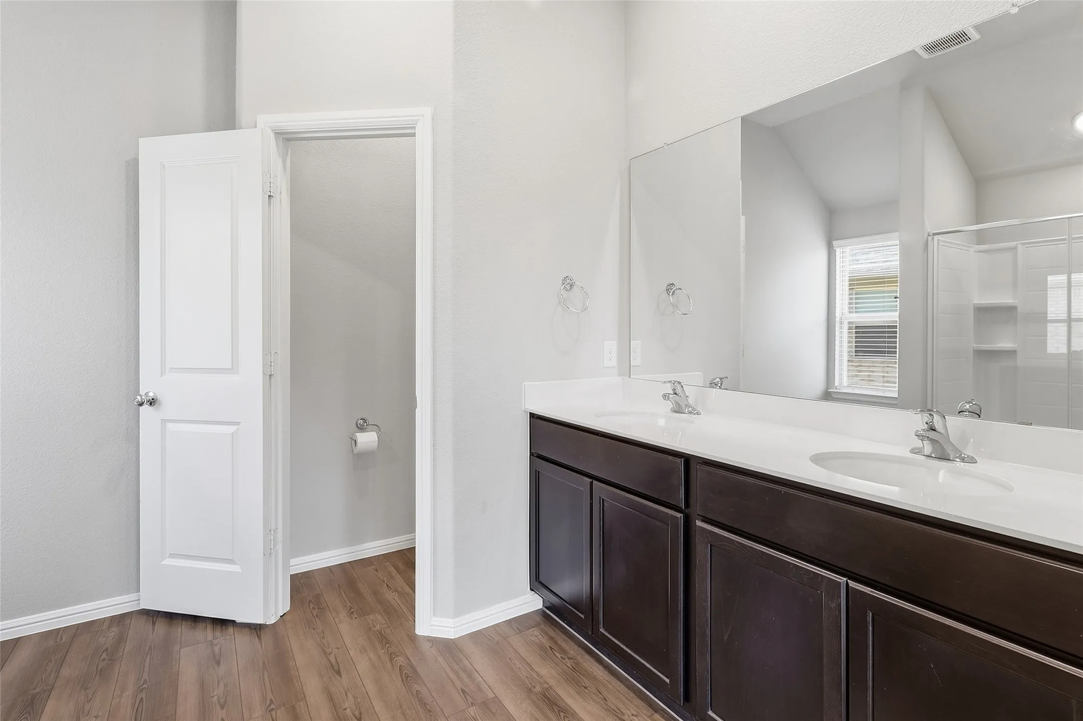 Single Family Residence For Rent in Collin County , 1416 Avalon Court, Celina, Texas 75009, 4 Bedroom, 2 Bathroom, 2 Garage spaces, 1,902 Sqft, built in 2024, mls#21393300, Real Estate Agent in Celina, Homes For Rent in Collin county, Homes For Rent in Celina, Realtor in Celina Texas, Real Estate Brokerage Independent Realty Texas, Luminita Cordes Realtor