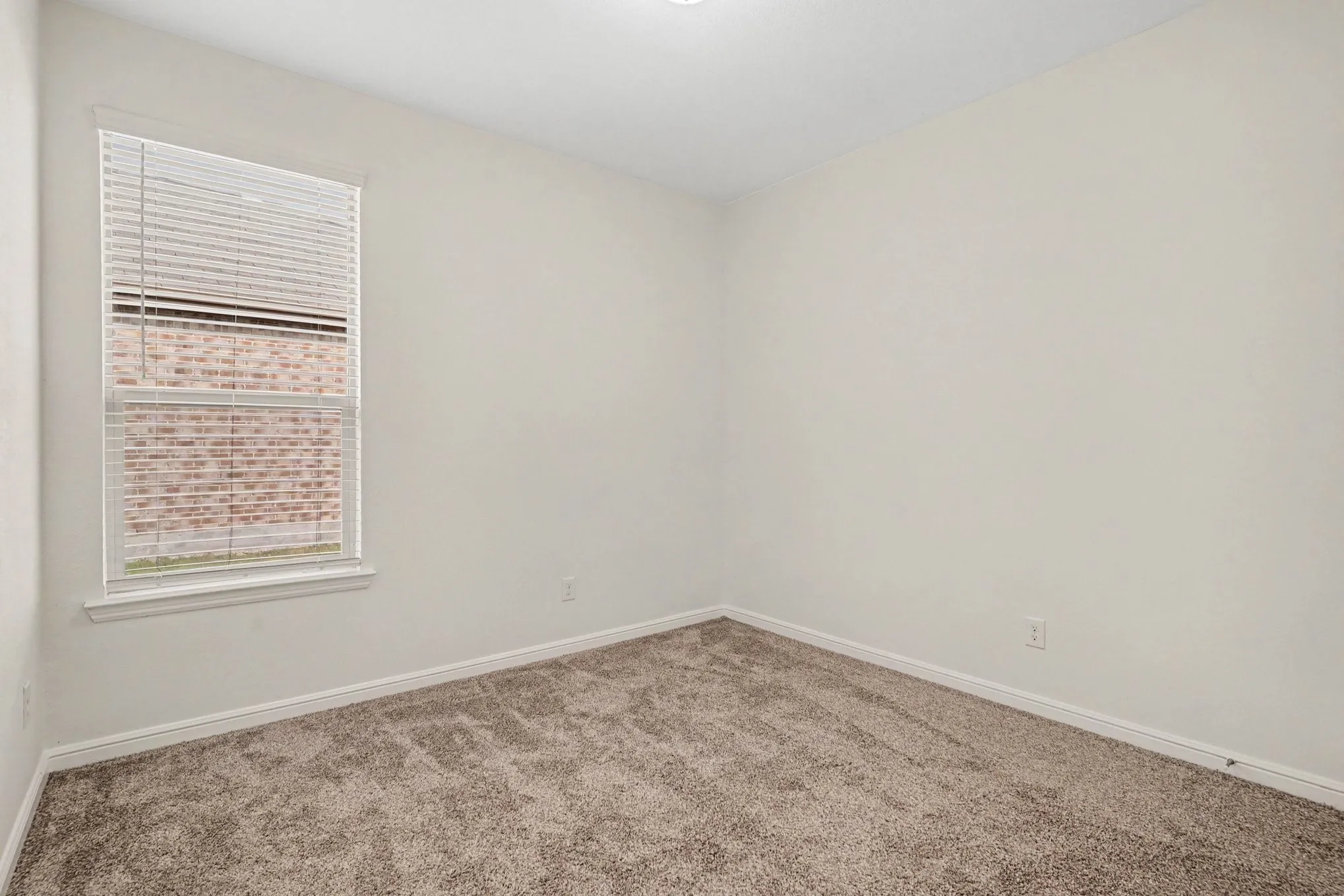 Single Family Residence For Rent in Tarrant County , 729 Rebecca Lane, Saginaw, Texas 76131, 4 Bedroom, 2 Bathroom, 2 Garage spaces, 2,094 Sqft, built in 2018, mls#21393312, Real Estate Agent in Saginaw, Homes For Rent in Tarrant county, Homes For Rent in Saginaw, Realtor in Saginaw Texas, Real Estate Brokerage Independent Realty Texas, Luminita Cordes Realtor