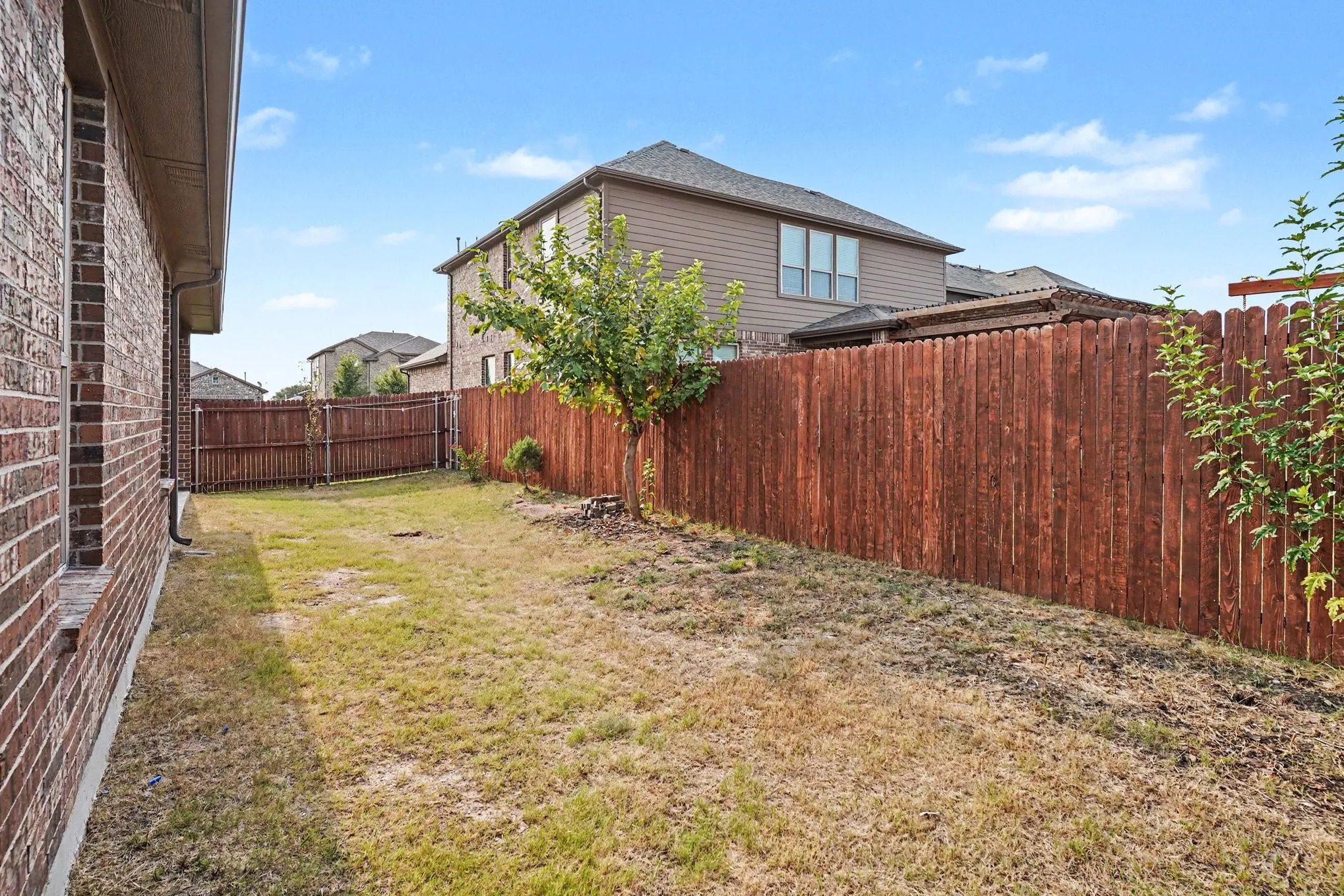 Single Family Residence For Rent in Tarrant County , 729 Rebecca Lane, Saginaw, Texas 76131, 4 Bedroom, 2 Bathroom, 2 Garage spaces, 2,094 Sqft, built in 2018, mls#21393312, Real Estate Agent in Saginaw, Homes For Rent in Tarrant county, Homes For Rent in Saginaw, Realtor in Saginaw Texas, Real Estate Brokerage Independent Realty Texas, Luminita Cordes Realtor