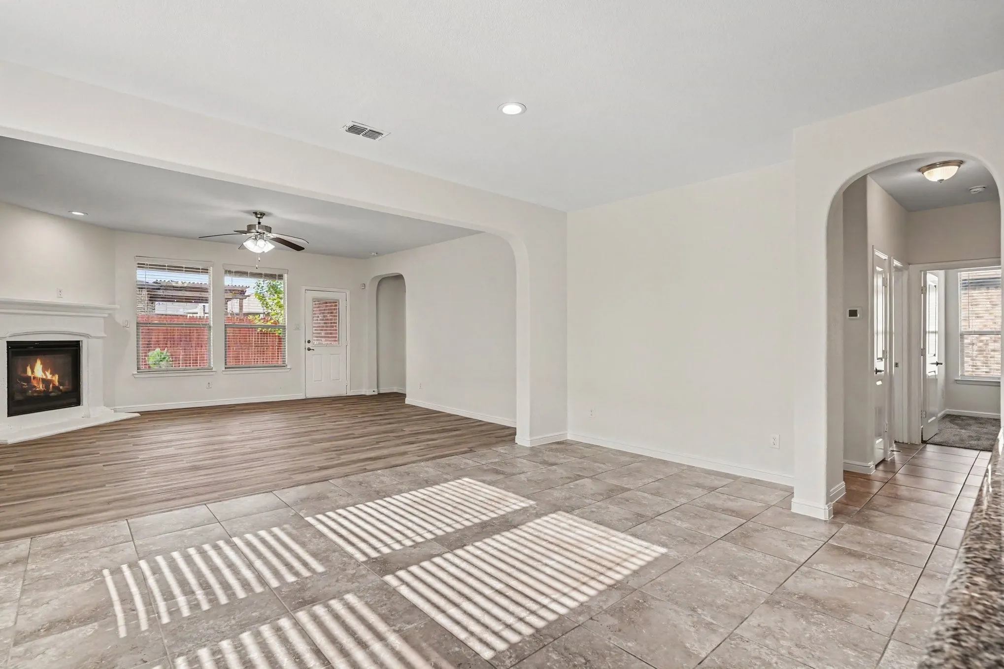 Single Family Residence For Rent in Tarrant County , 729 Rebecca Lane, Saginaw, Texas 76131, 4 Bedroom, 2 Bathroom, 2 Garage spaces, 2,094 Sqft, built in 2018, mls#21393312, Real Estate Agent in Saginaw, Homes For Rent in Tarrant county, Homes For Rent in Saginaw, Realtor in Saginaw Texas, Real Estate Brokerage Independent Realty Texas, Luminita Cordes Realtor