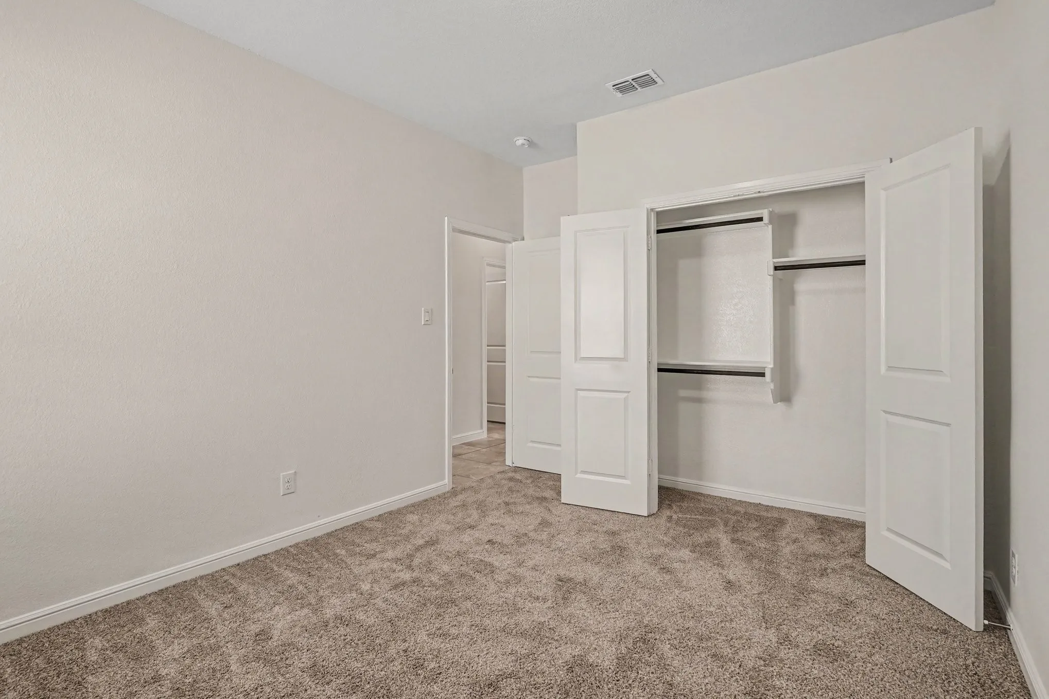 Single Family Residence For Rent in Tarrant County , 729 Rebecca Lane, Saginaw, Texas 76131, 4 Bedroom, 2 Bathroom, 2 Garage spaces, 2,094 Sqft, built in 2018, mls#21393312, Real Estate Agent in Saginaw, Homes For Rent in Tarrant county, Homes For Rent in Saginaw, Realtor in Saginaw Texas, Real Estate Brokerage Independent Realty Texas, Luminita Cordes Realtor
