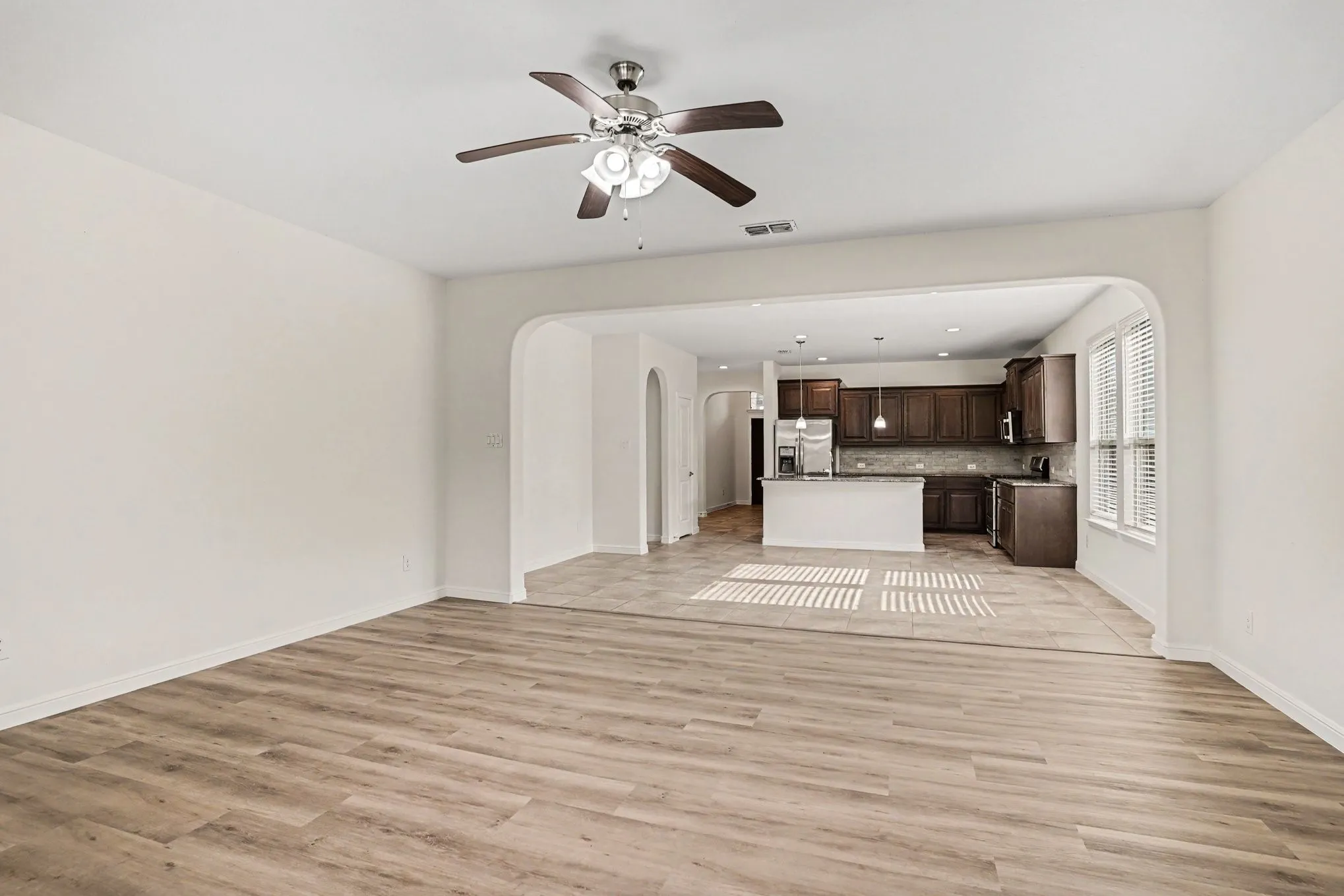 Single Family Residence For Rent in Tarrant County , 729 Rebecca Lane, Saginaw, Texas 76131, 4 Bedroom, 2 Bathroom, 2 Garage spaces, 2,094 Sqft, built in 2018, mls#21393312, Real Estate Agent in Saginaw, Homes For Rent in Tarrant county, Homes For Rent in Saginaw, Realtor in Saginaw Texas, Real Estate Brokerage Independent Realty Texas, Luminita Cordes Realtor