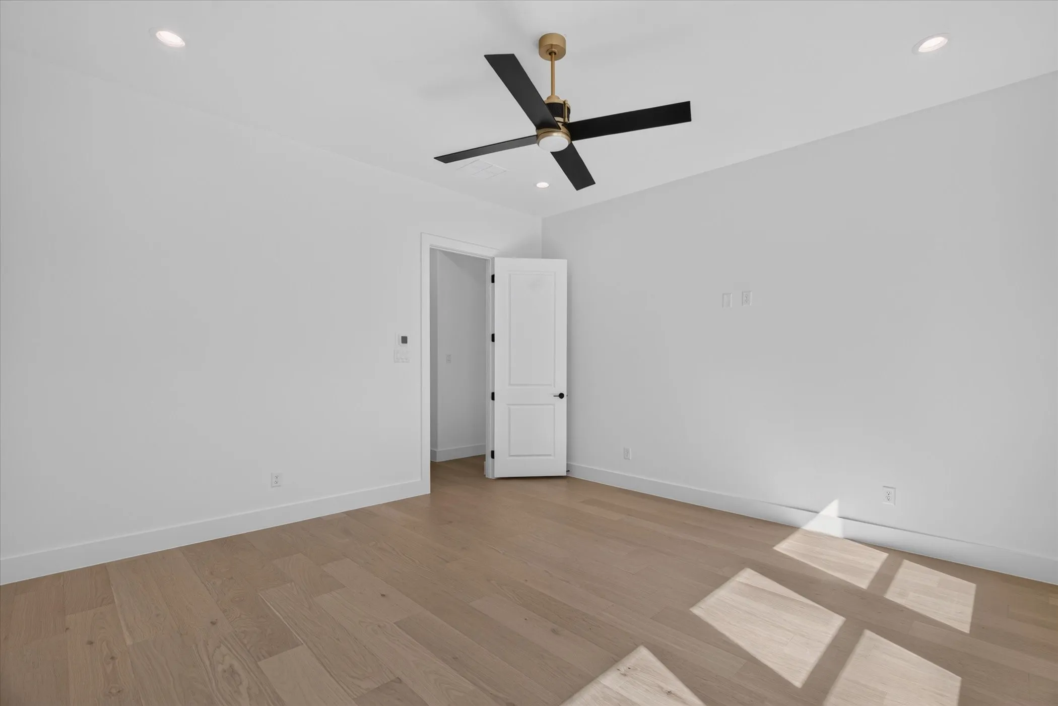 Single Family Residence For Sale in Parker County , 741 Cooper Trail, Weatherford, Texas 76087, 4 Bedroom, 4 Bathroom, 3 Garage spaces, 3,573 Sqft, built in 2026, mls#21393313, Real Estate Agent in Weatherford, Homes For Sale in Parker county, Homes For Sale in Weatherford, Realtor in Weatherford Texas, Real Estate Brokerage Independent Realty Texas, Luminita Cordes Realtor