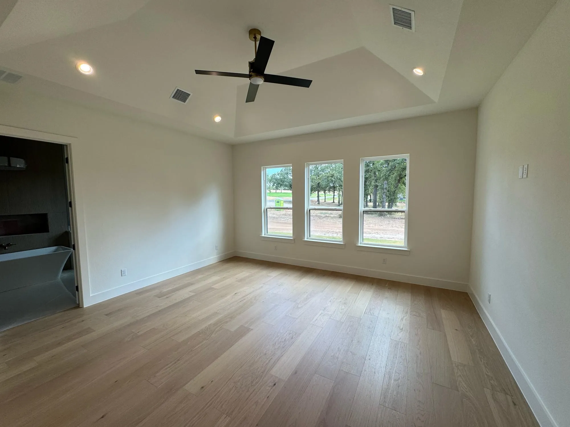 Single Family Residence For Sale in Parker County , 741 Cooper Trail, Weatherford, Texas 76087, 4 Bedroom, 4 Bathroom, 3 Garage spaces, 3,573 Sqft, built in 2026, mls#21393313, Real Estate Agent in Weatherford, Homes For Sale in Parker county, Homes For Sale in Weatherford, Realtor in Weatherford Texas, Real Estate Brokerage Independent Realty Texas, Luminita Cordes Realtor