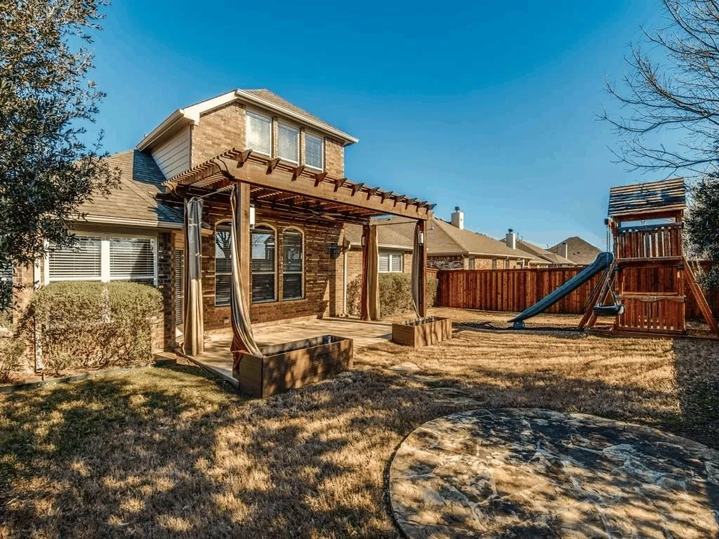 Single Family Residence For Rent in Collin County , 11257 Corsicana Drive, Frisco, Texas 75035, 4 Bedroom, 2 Bathroom, 2 Garage spaces, 3,134 Sqft, built in 2008, mls#21393316, Real Estate Agent in Frisco, Homes For Rent in Collin county, Homes For Rent in Frisco, Realtor in Frisco Texas, Real Estate Brokerage Independent Realty Texas, Luminita Cordes Realtor