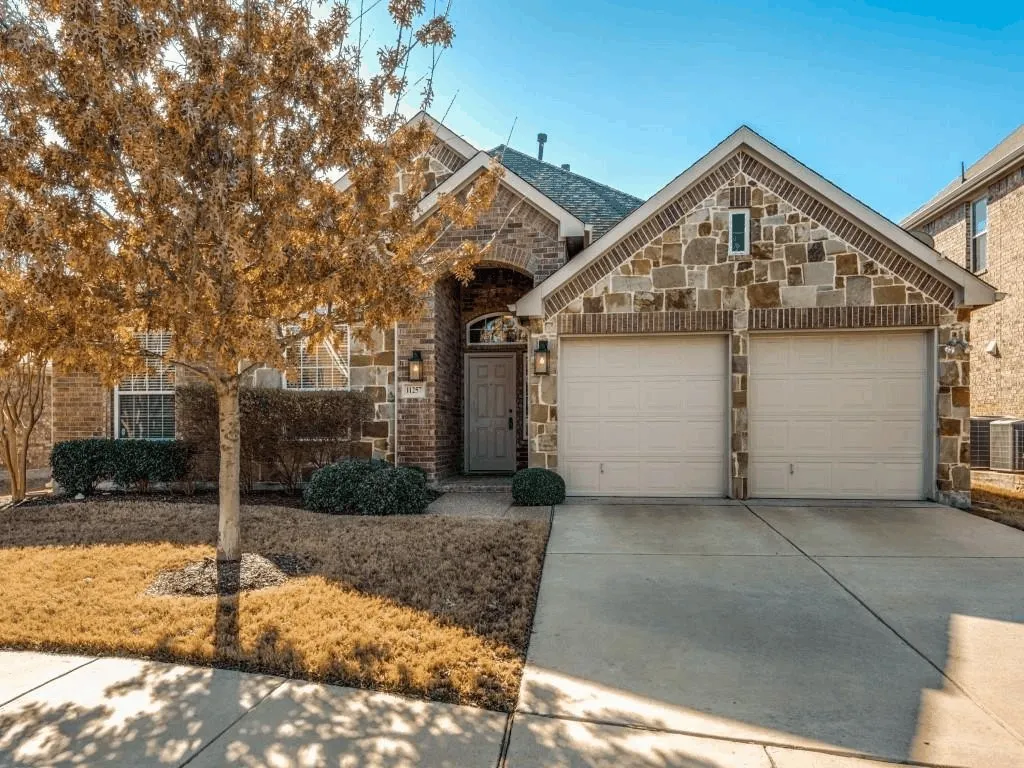 Single Family Residence For Rent