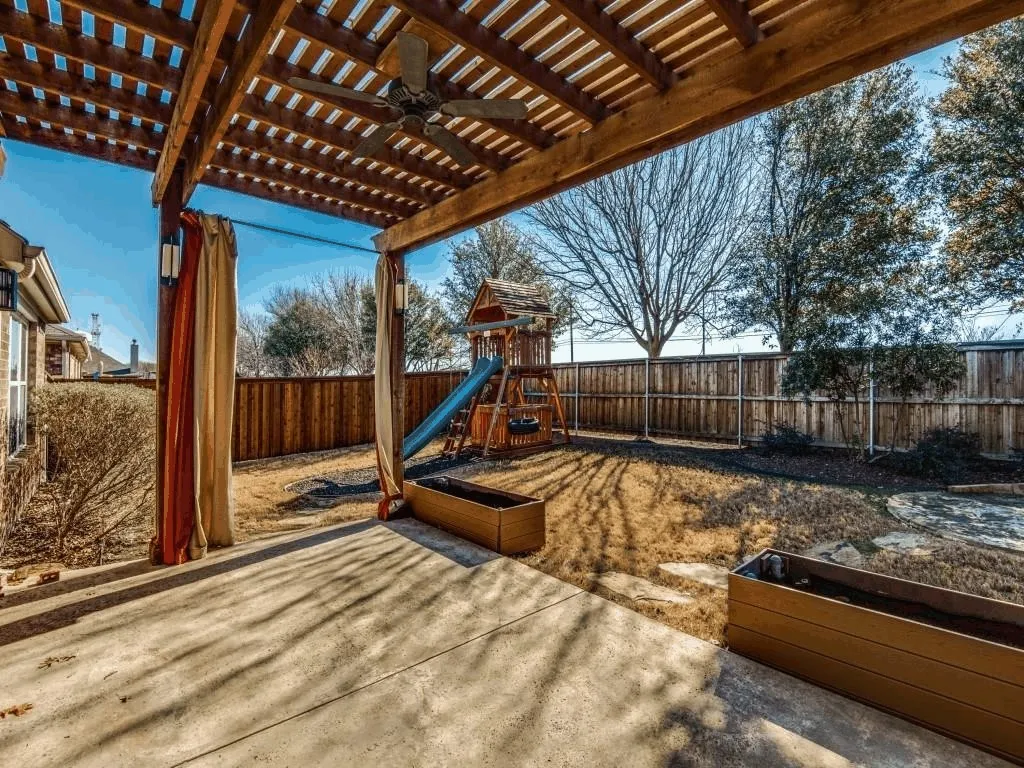 Single Family Residence For Rent in Collin County , 11257 Corsicana Drive, Frisco, Texas 75035, 4 Bedroom, 2 Bathroom, 2 Garage spaces, 3,134 Sqft, built in 2008, mls#21393316, Real Estate Agent in Frisco, Homes For Rent in Collin county, Homes For Rent in Frisco, Realtor in Frisco Texas, Real Estate Brokerage Independent Realty Texas, Luminita Cordes Realtor