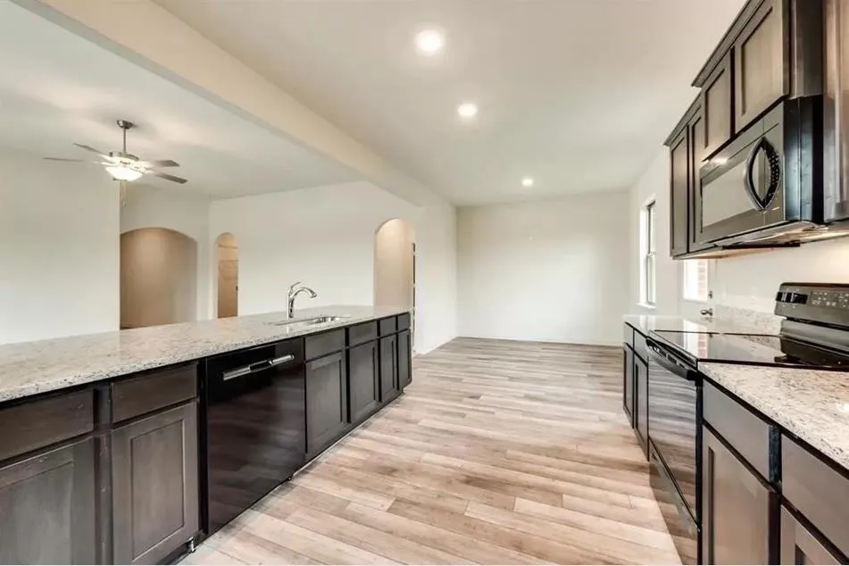Single Family Residence For Rent in Ellis County , 816 Mallorie Lane, Ferris, Texas 75125, 4 Bedroom, 2 Bathroom, 2 Garage spaces, 1,801 Sqft, built in 2022, mls#21391624, Real Estate Agent in Ferris, Homes For Rent in Ellis county, Homes For Rent in Ferris, Realtor in Ferris Texas, Real Estate Brokerage Independent Realty Texas, Luminita Cordes Realtor