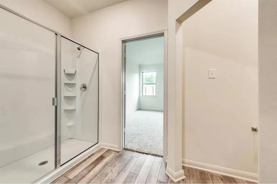 Single Family Residence For Rent in Ellis County , 816 Mallorie Lane, Ferris, Texas 75125, 4 Bedroom, 2 Bathroom, 2 Garage spaces, 1,801 Sqft, built in 2022, mls#21391624, Real Estate Agent in Ferris, Homes For Rent in Ellis county, Homes For Rent in Ferris, Realtor in Ferris Texas, Real Estate Brokerage Independent Realty Texas, Luminita Cordes Realtor