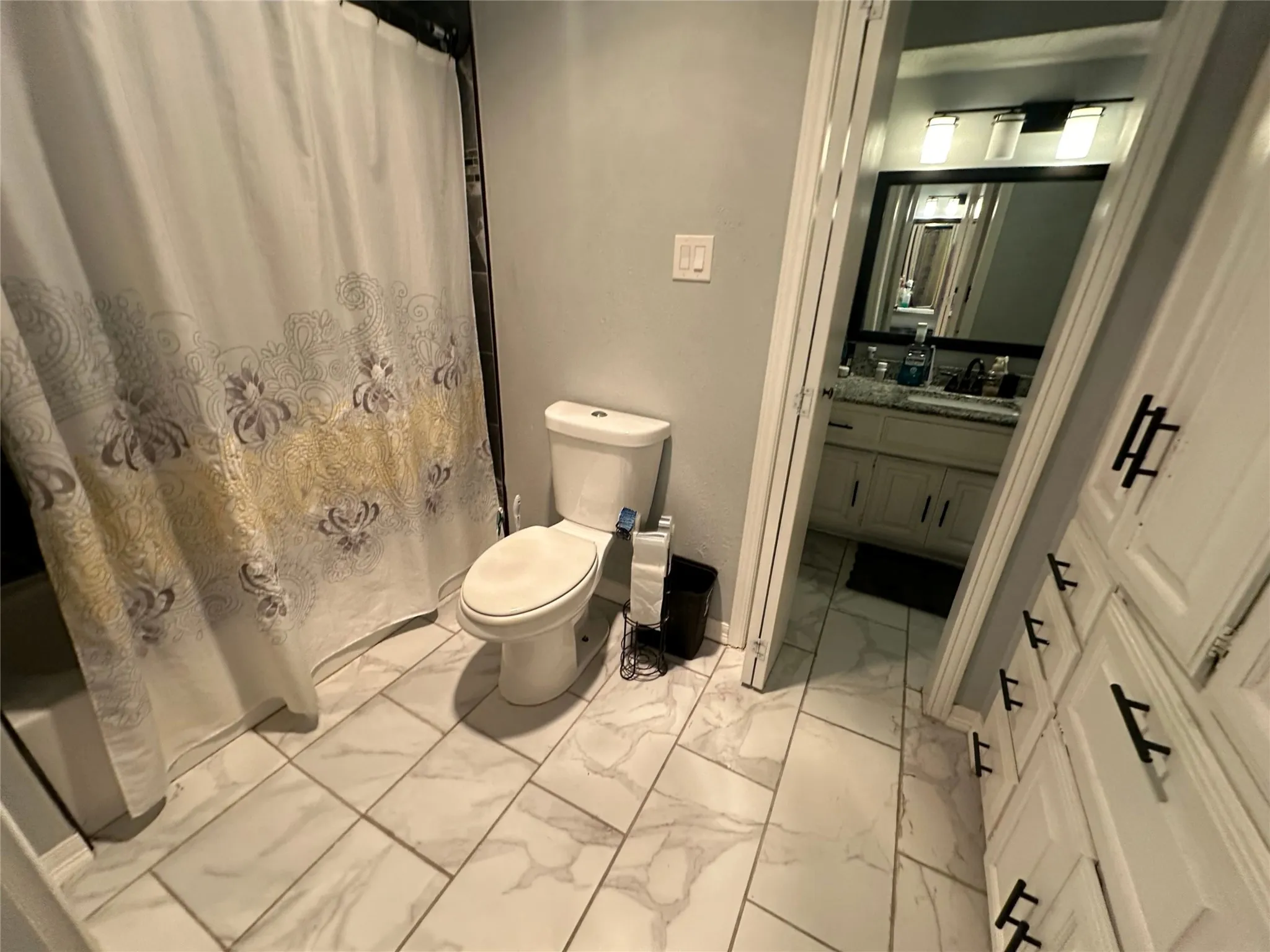 Single Family Residence For Sale in Dallas County , 1714 Cornwall Lane, Sachse, Texas 75048, 5 Bedroom, 3 Bathroom, Garage spaces, 2,447 Sqft, built in 1979, mls#21392644, Real Estate Agent in Sachse, Homes For Sale in Dallas county, Homes For Sale in Sachse, Realtor in Sachse Texas, Real Estate Brokerage Independent Realty Texas, Luminita Cordes Realtor