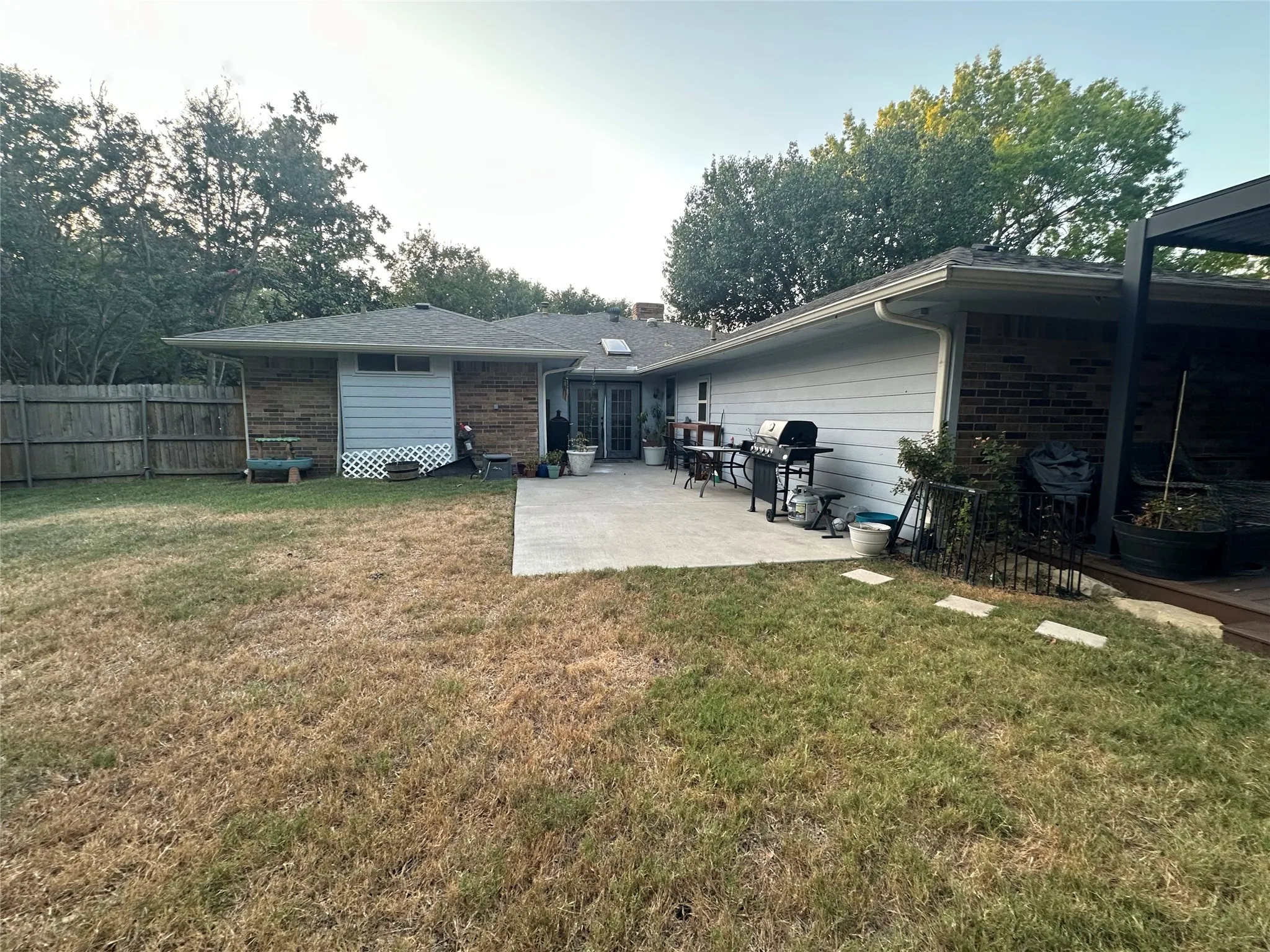 Single Family Residence For Sale in Dallas County , 1714 Cornwall Lane, Sachse, Texas 75048, 5 Bedroom, 3 Bathroom, Garage spaces, 2,447 Sqft, built in 1979, mls#21392644, Real Estate Agent in Sachse, Homes For Sale in Dallas county, Homes For Sale in Sachse, Realtor in Sachse Texas, Real Estate Brokerage Independent Realty Texas, Luminita Cordes Realtor